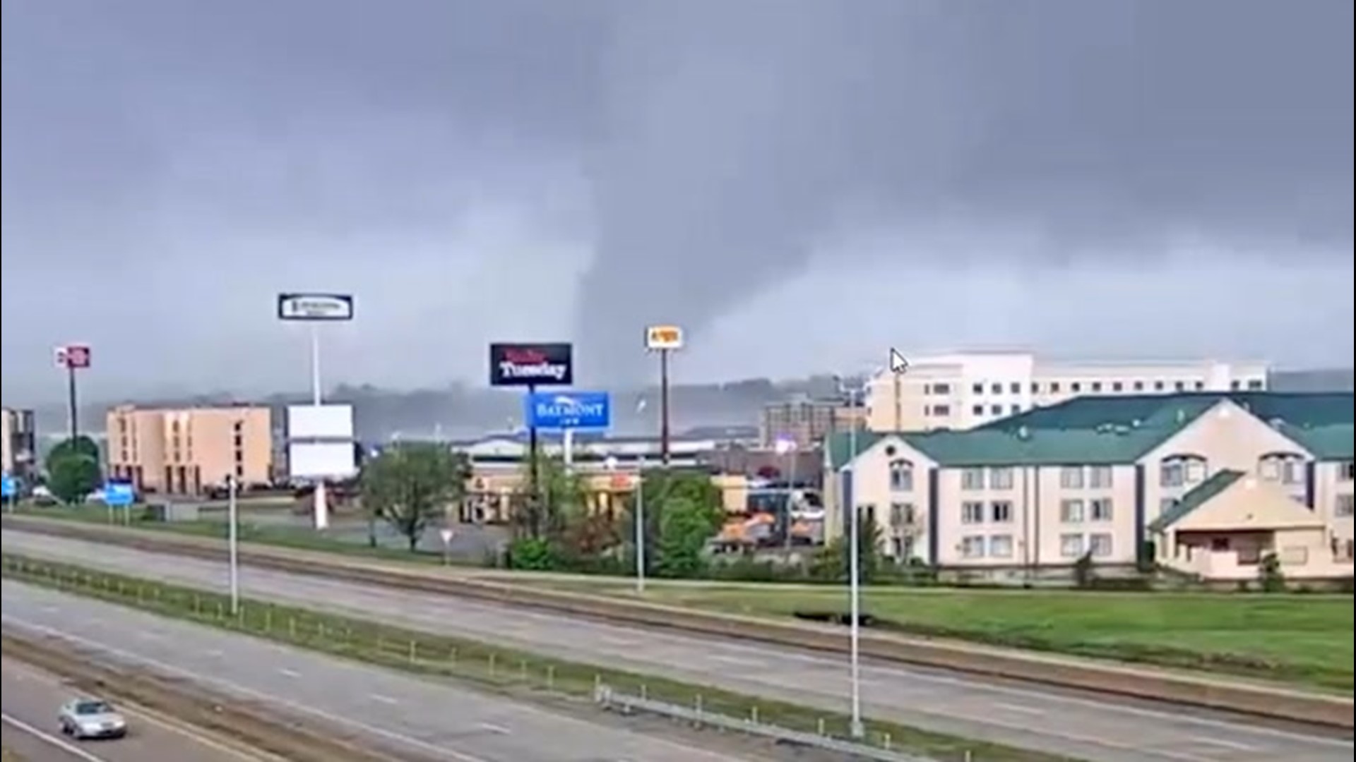 As severe weather rocked the central U.S. on Saturday, March 28, reports emerged of significant tornado damage in Jonesboro, Arkansas.