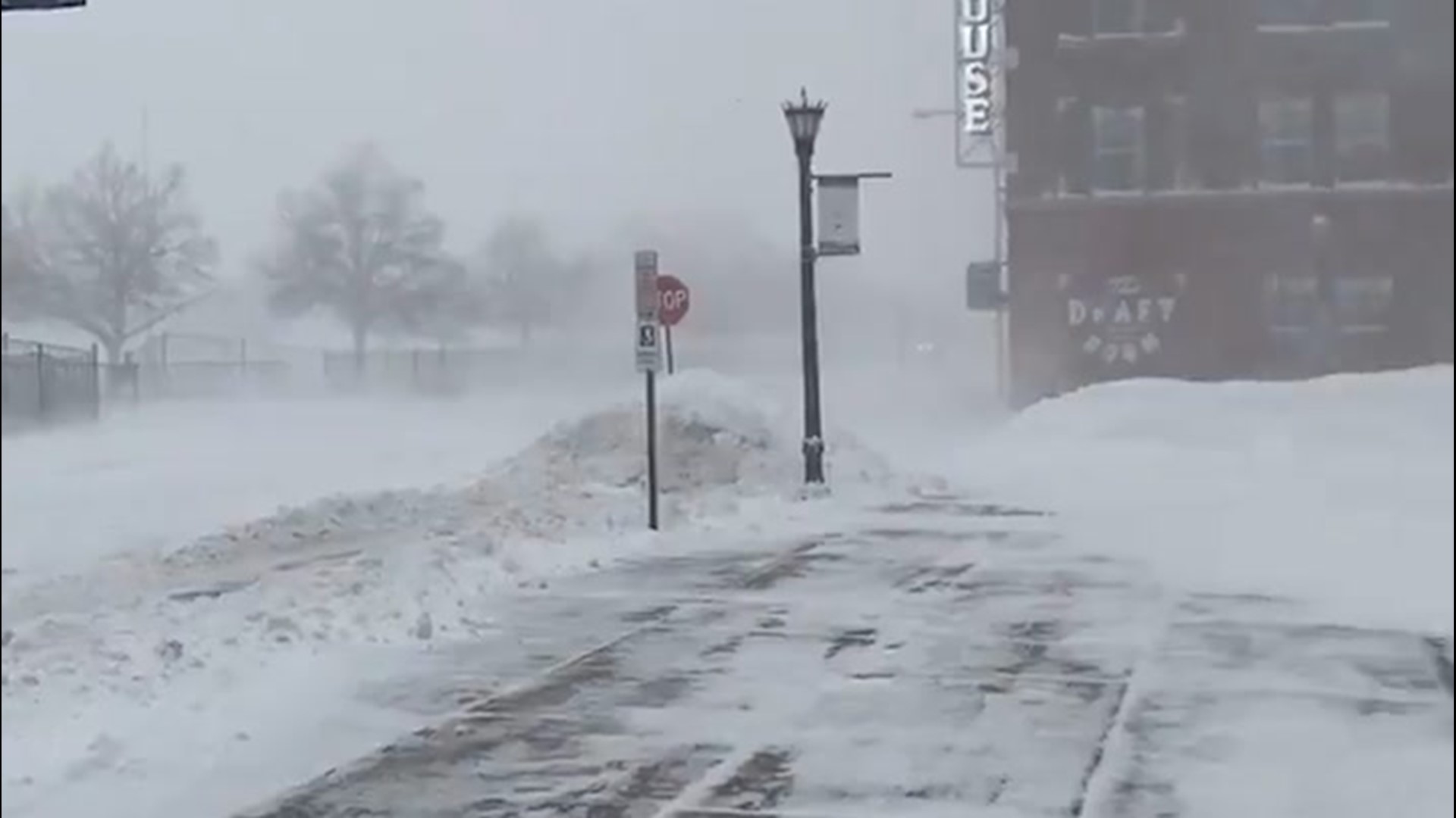 Intense snow Buffalo | wzzm13.com