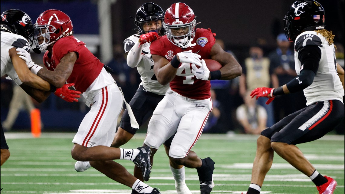 Brian Robinson Jr. breaks Alabama's bowl game rushing record