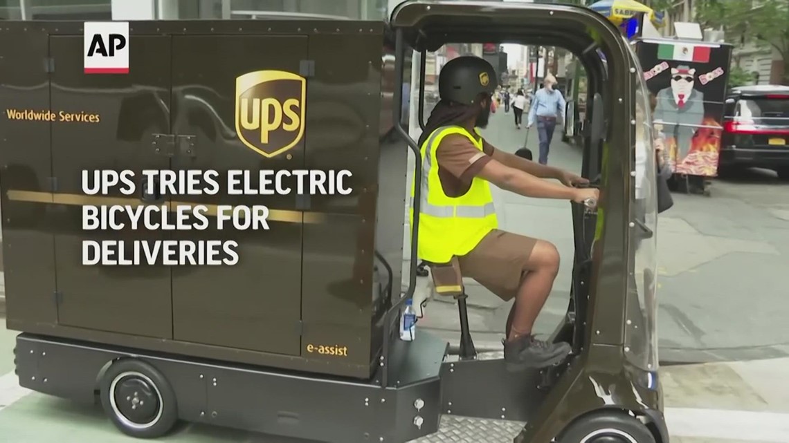 UPS tests out tiny battery-powered cycles in NYC