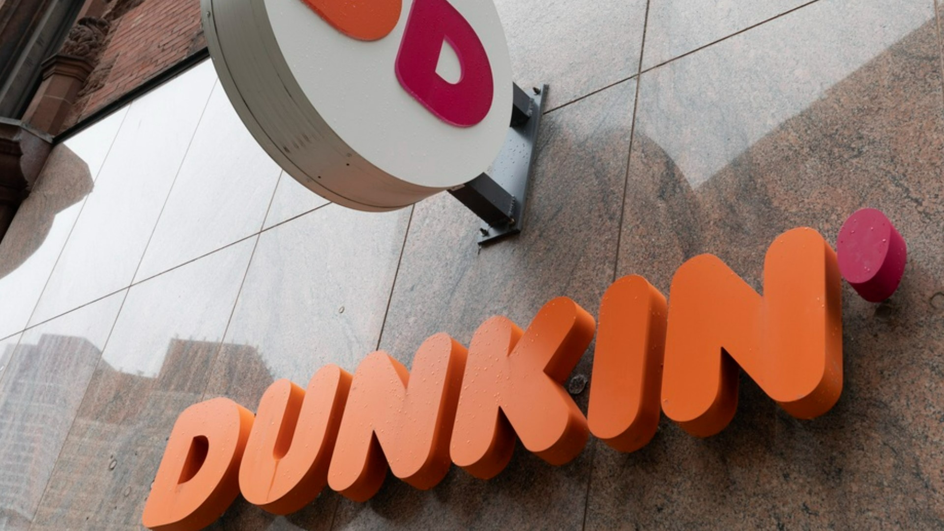 Dunkin' locations in Nebraska run out of doughnuts, offer 'Munchkins