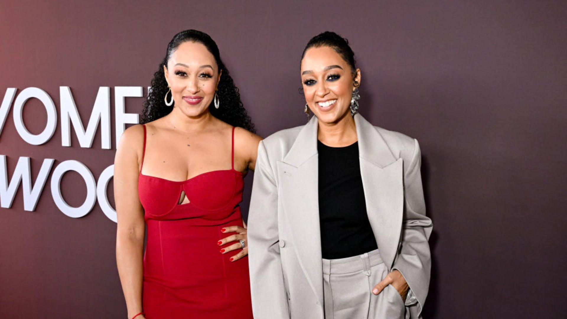 Tia Mowry Pays Tribute to Twin Sister Tamera Ahead of Their 46th(00)
