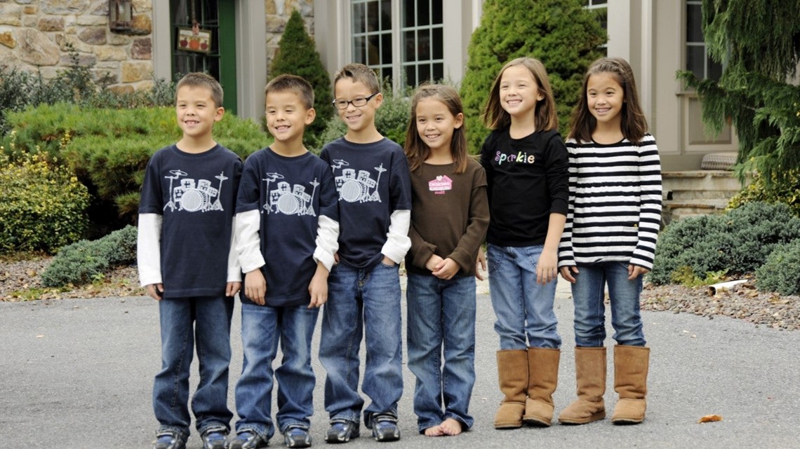 Jon and Kate Gosselin Celebrate Sextuplets' 16th Birthday | wzzm13.com