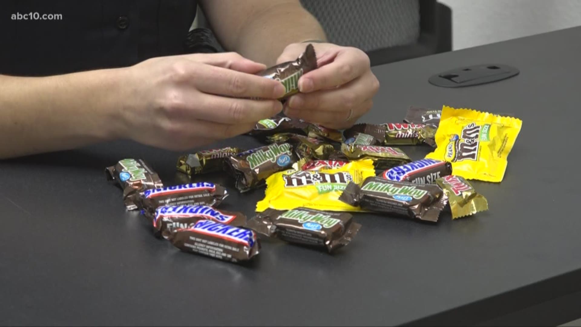 Check Your Child S Halloween Candy Oakdale Police Say Wzzm13 Com