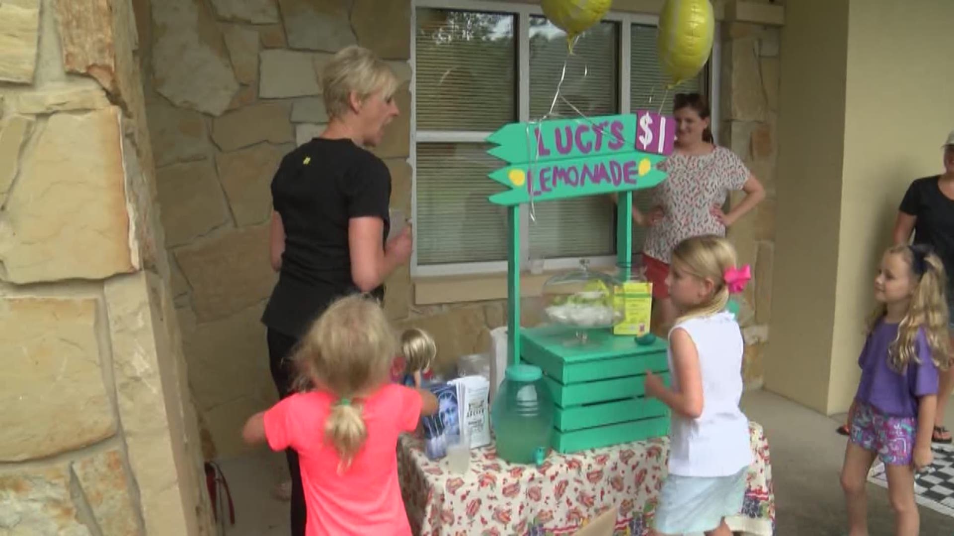 Children's lemonade stand reopens for 1 day to help reach ...