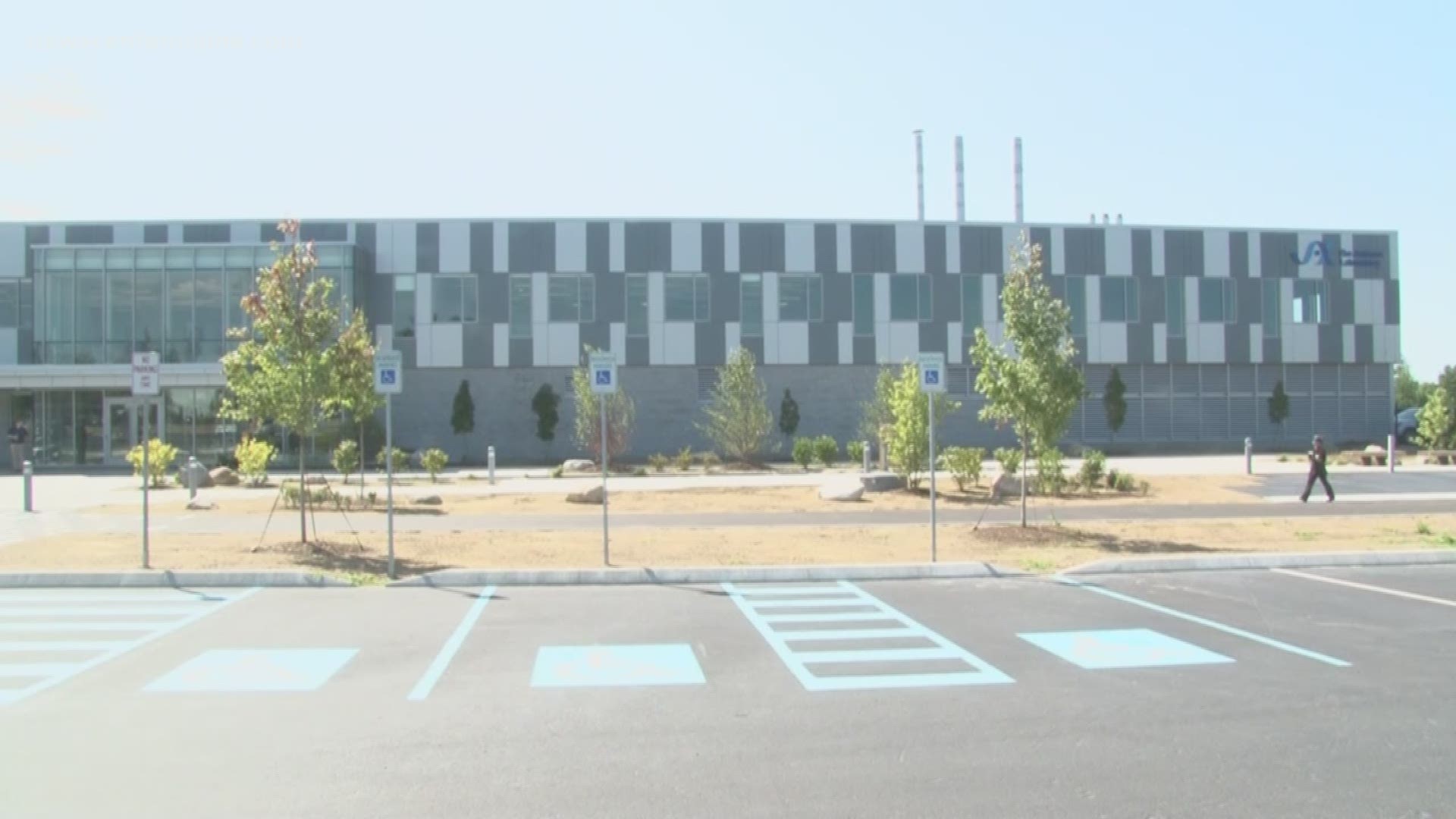 Jackson Laboratory officially opens its doors in Ellsworth