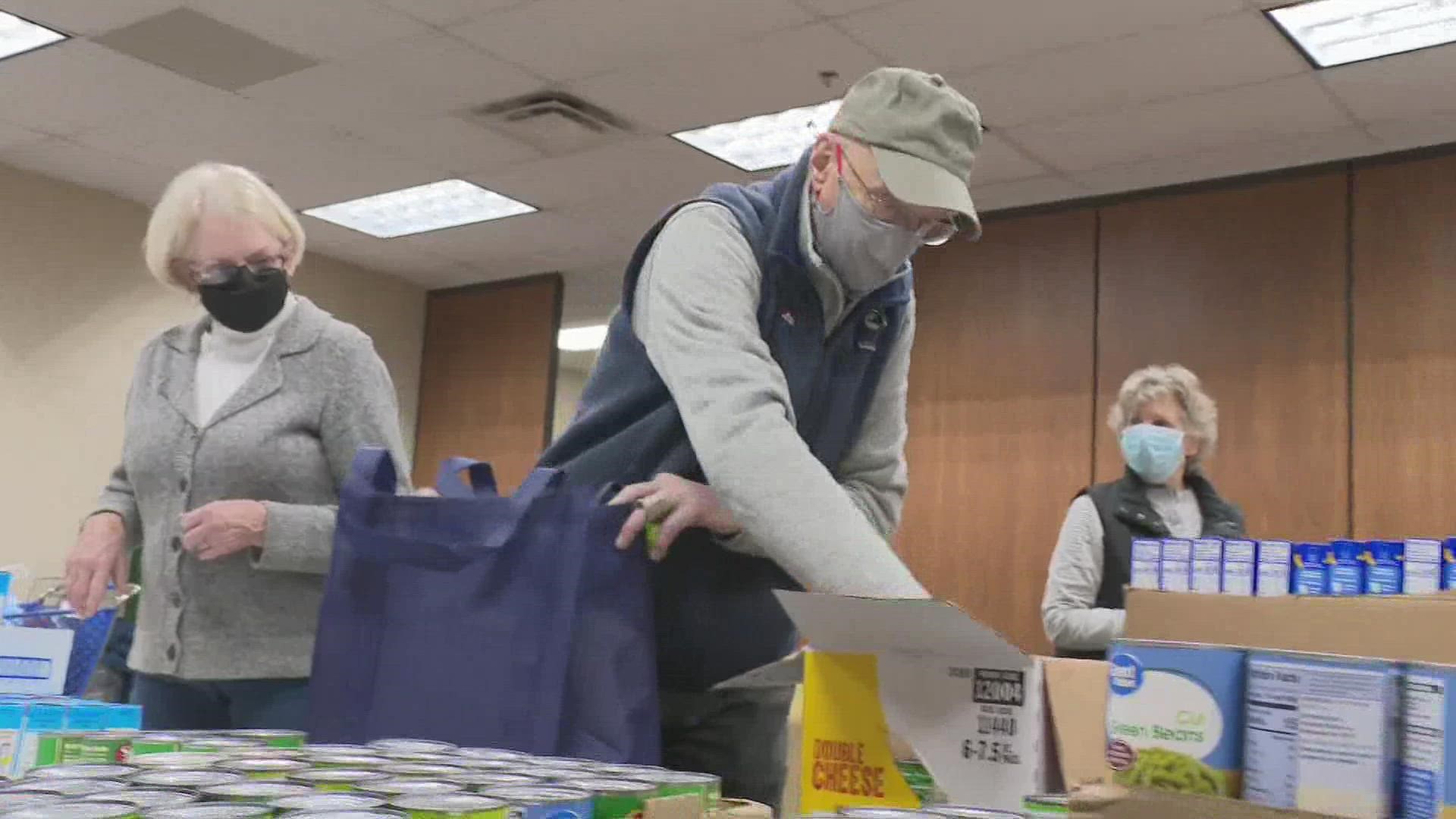 The Muskegon Rescue Mission is doing its part to spread kindness and show support for community members this Thanksgiving.
