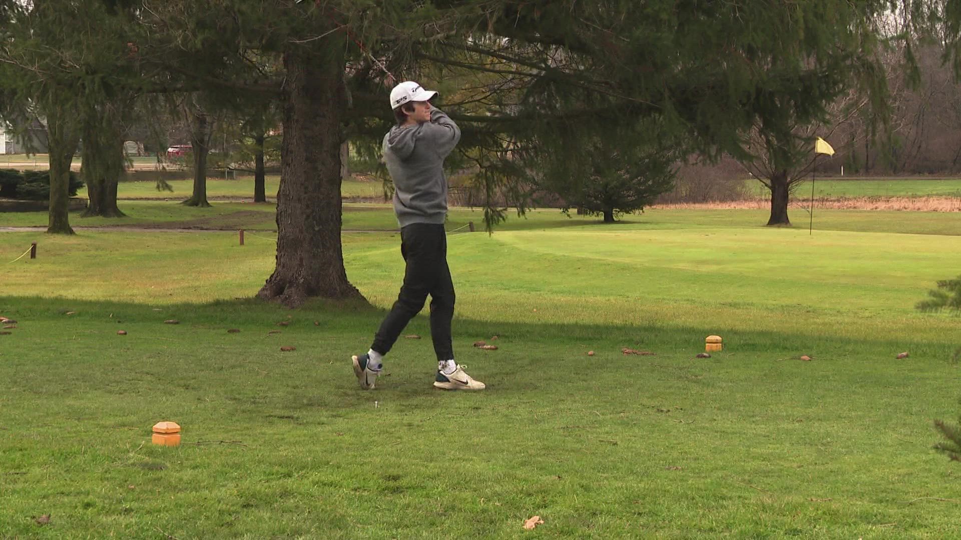 With temperatures in the high 50s and lost 60s ten days before Christmas, Michigan golfers decided to trade their cabin fever for a rare December day on the links.
