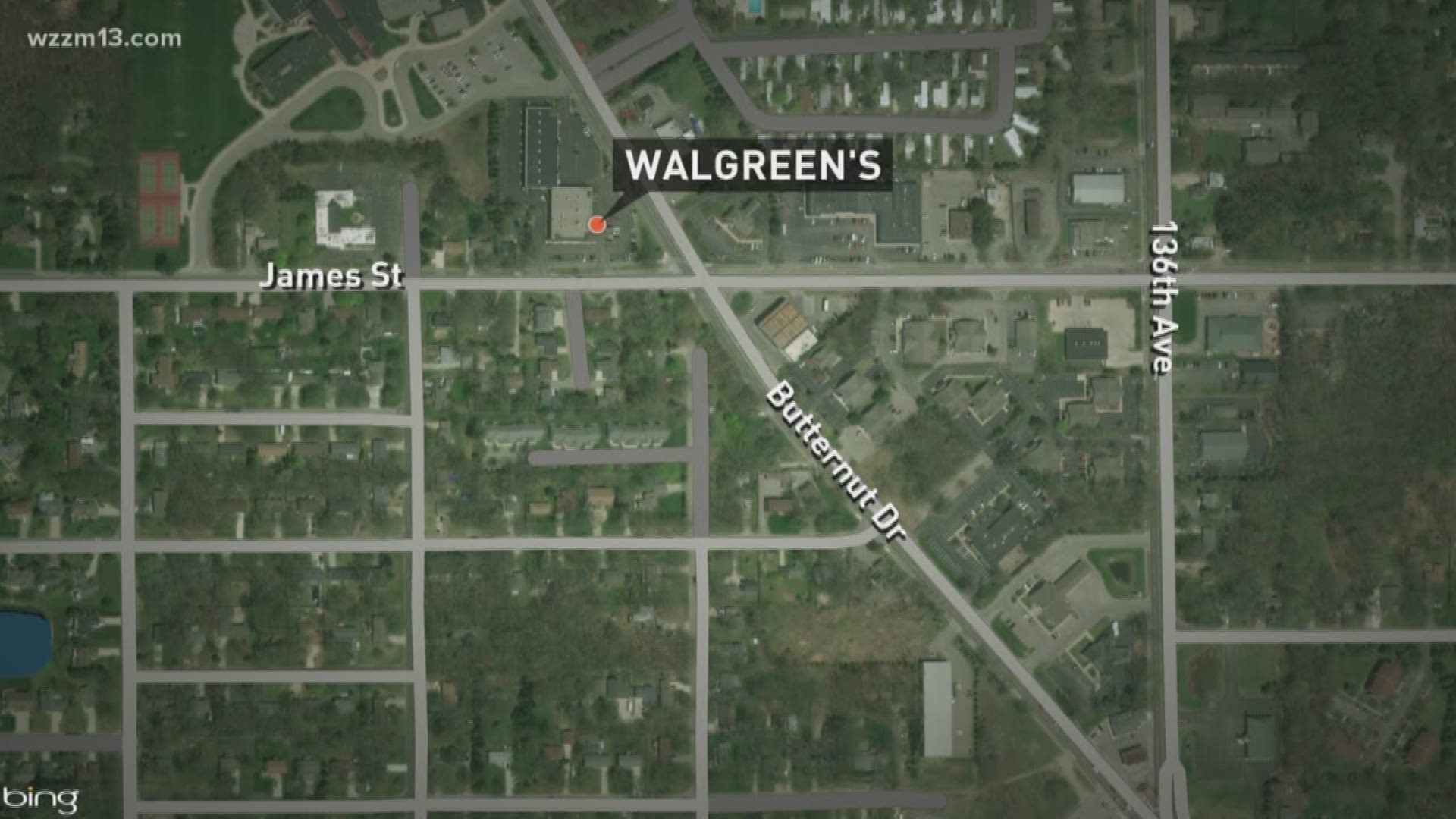 Man robs Walgreen's store in Holland