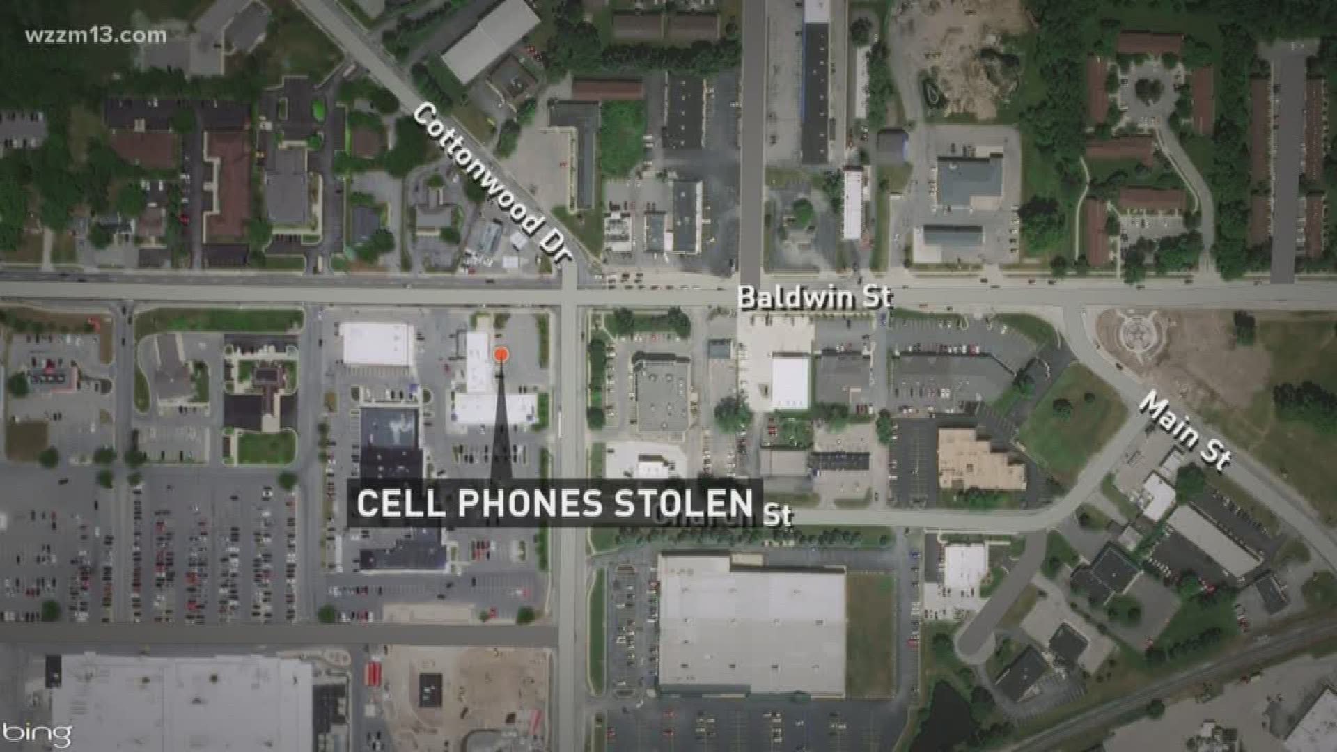 Teens suspected in cell phone thefts