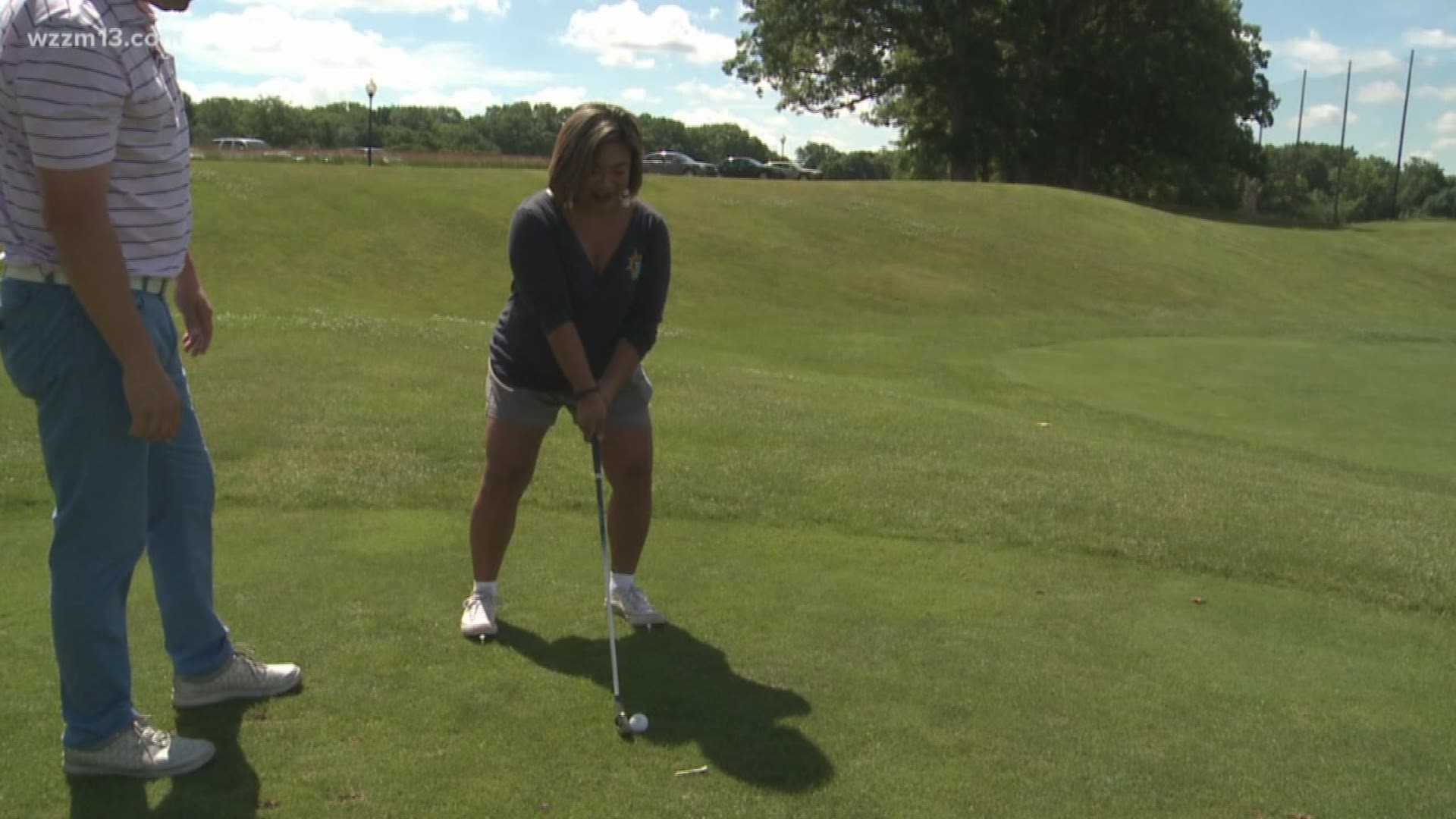 Jen learns to golf for #TransformationTuesday