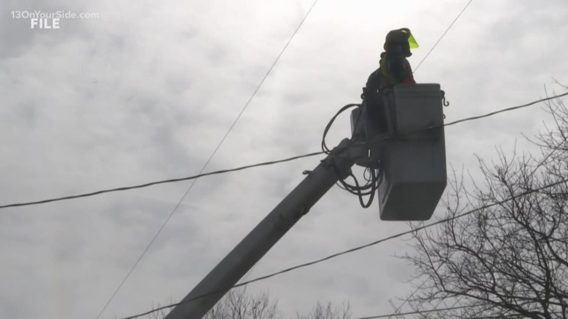 Crews working to restore power in West Michigan - Vimarsana News
