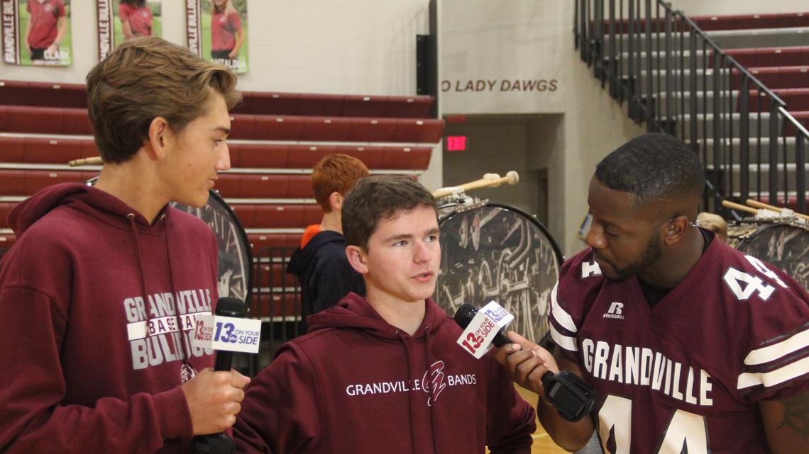 Sunrise Sidelines 2019: Grandville Bulldogs | wzzm13.com