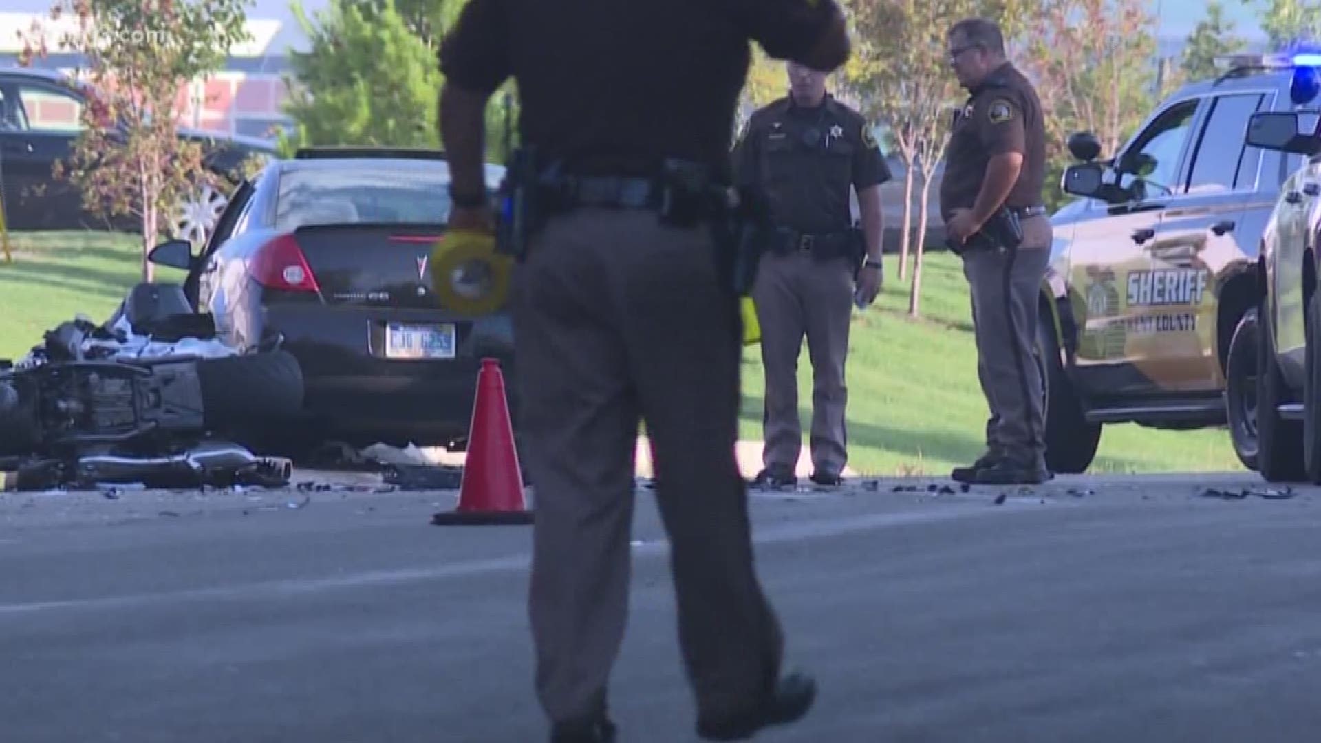 Motorcyclist killed in crash on Kraft Avenue