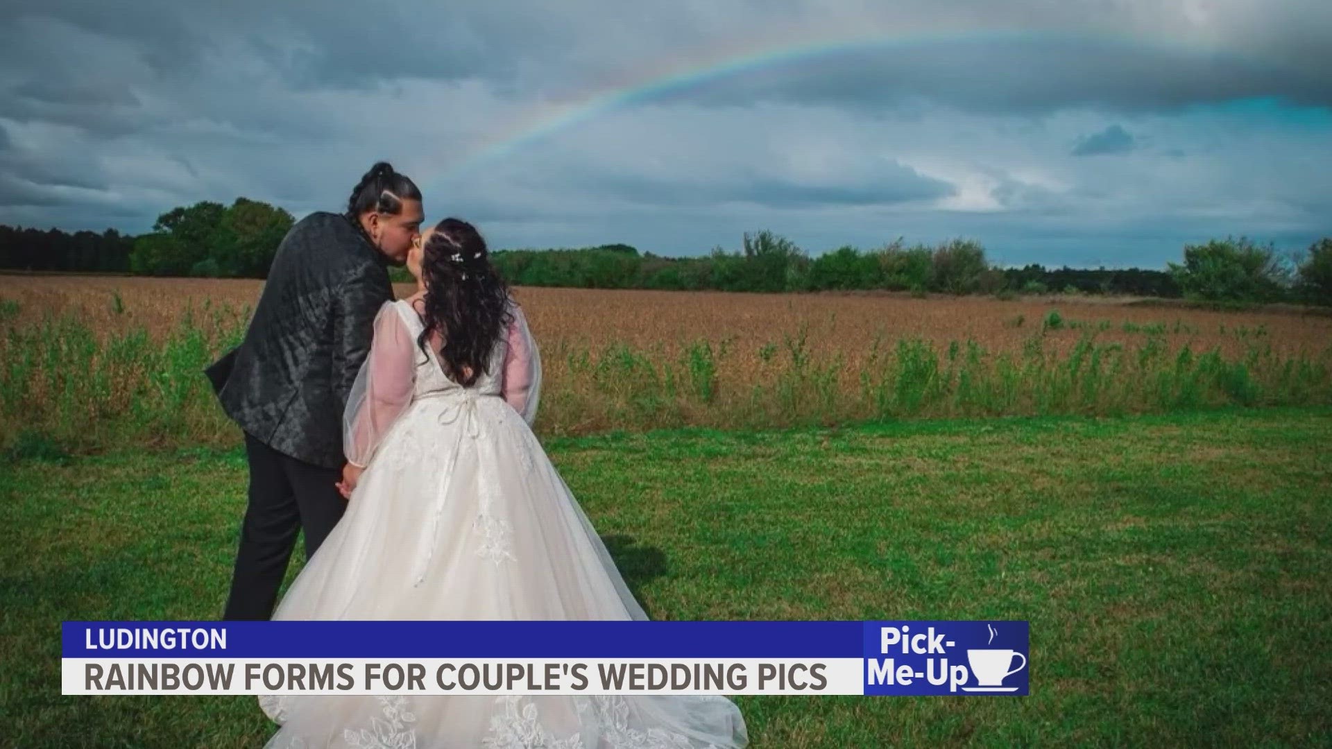 David and Taylor Ruiz-Hawkins got married over the weekend in Ludington and decided to brave the cold for a few more photos.