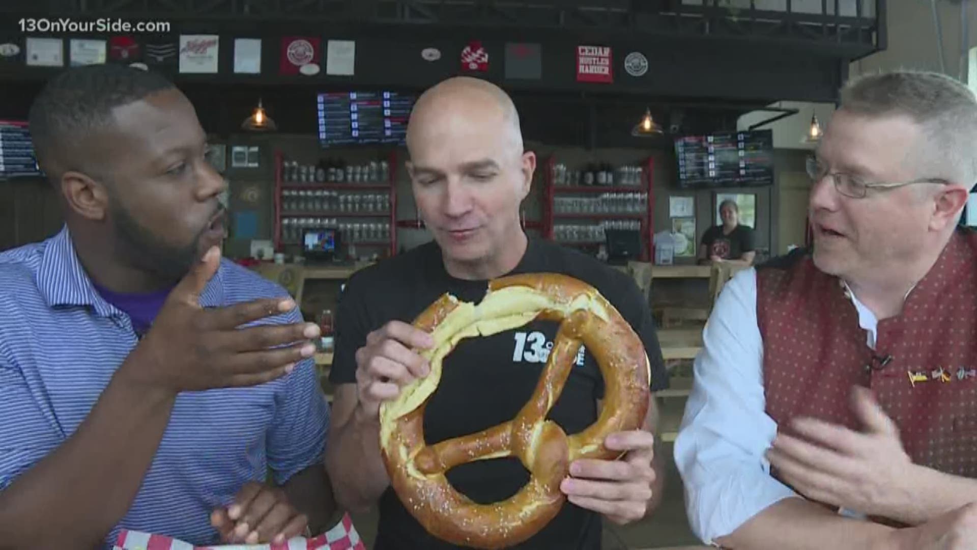 In this edition of Let's Eat, James Starks and Dave Kaechele check out Cedar Springs Brewery.