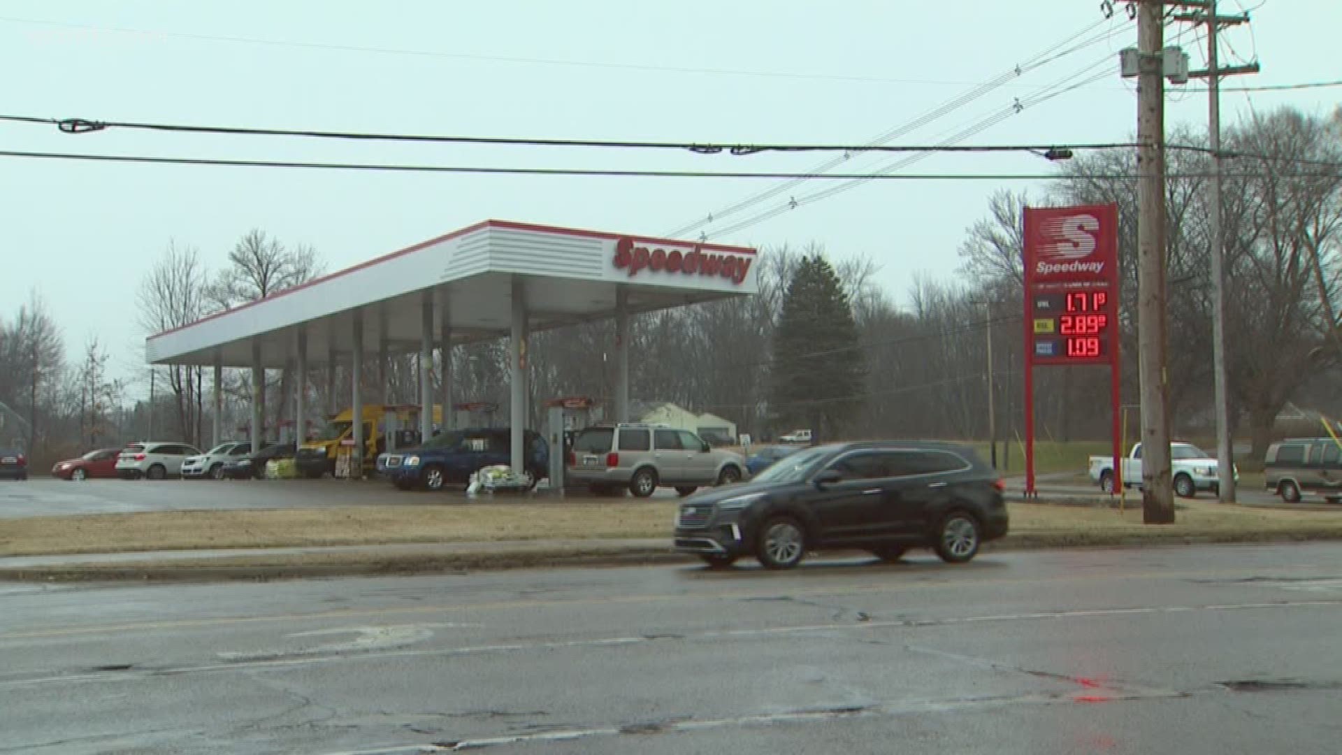 Gas prices drop across Michigan