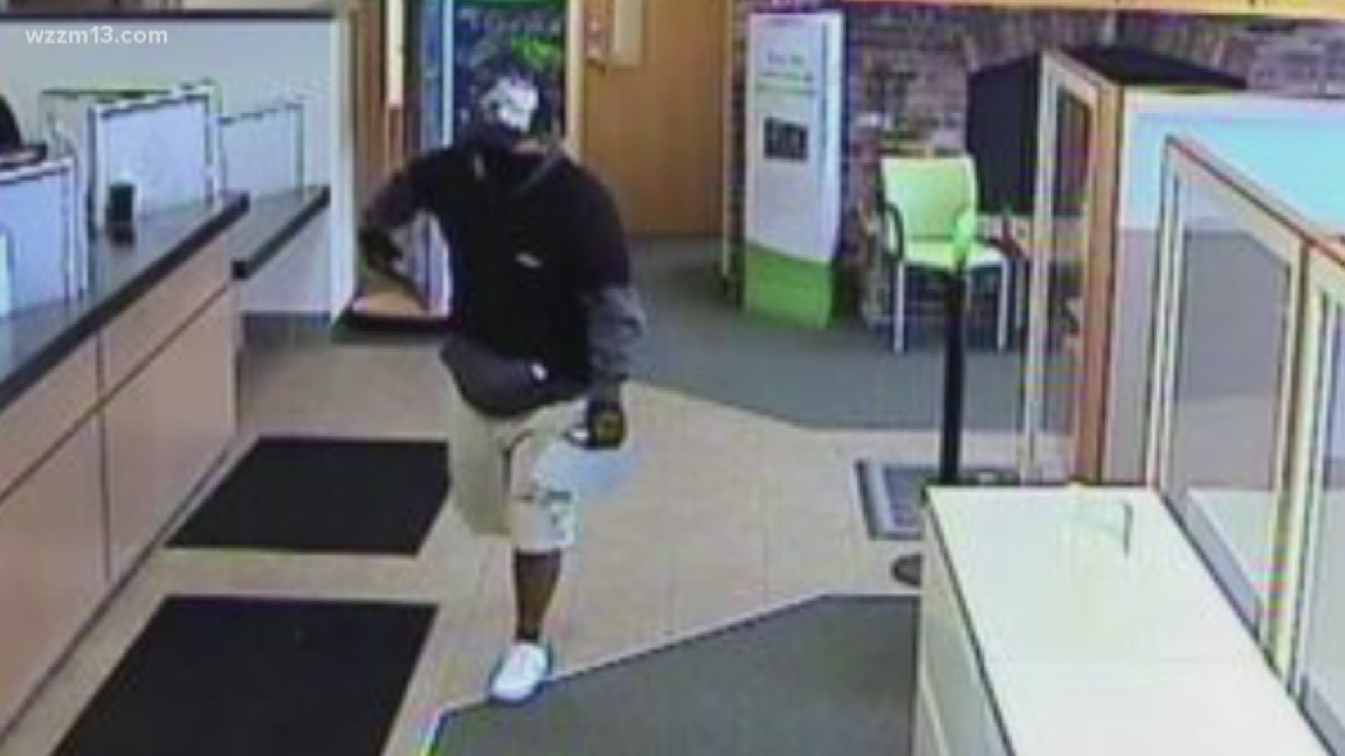 Police search for bank robbery suspect