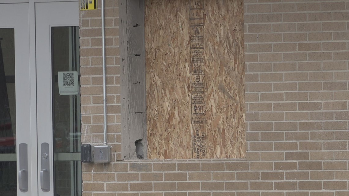 Bushnell Elementary School Closed For Second Day, After Vandals Set Off ...