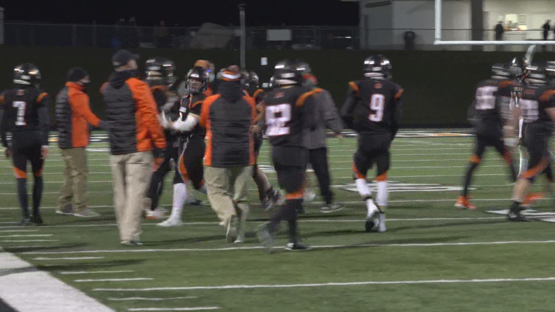 Highlights from Division 3 playoff action between Kenowa Hills and Middleville TK.