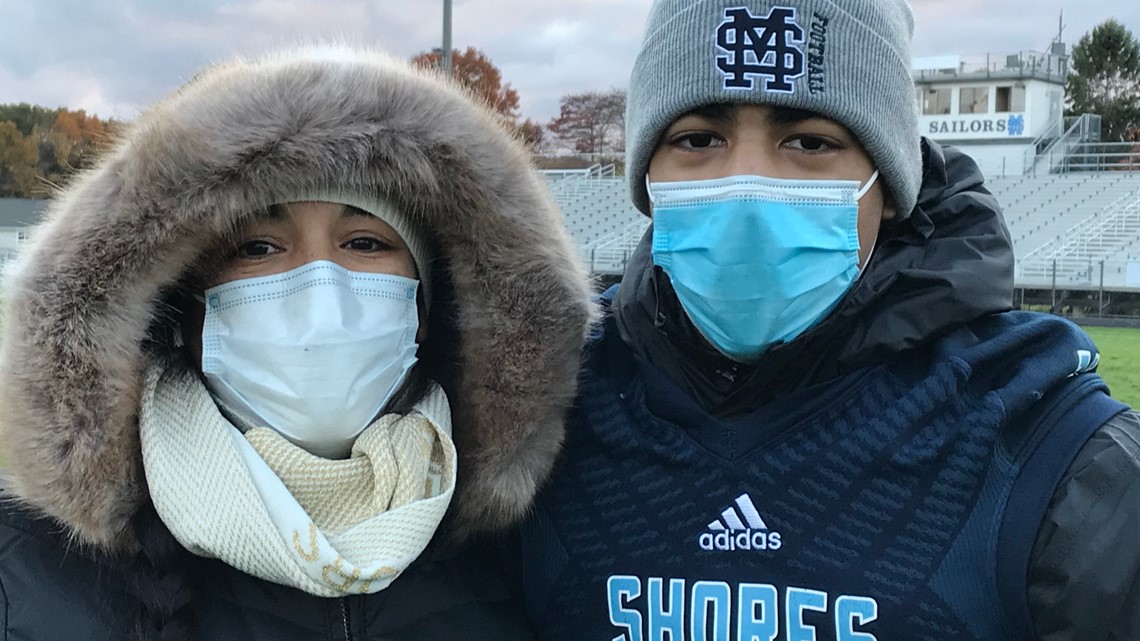 Michigan football player with leukemia misses state title game - Vimarsana News