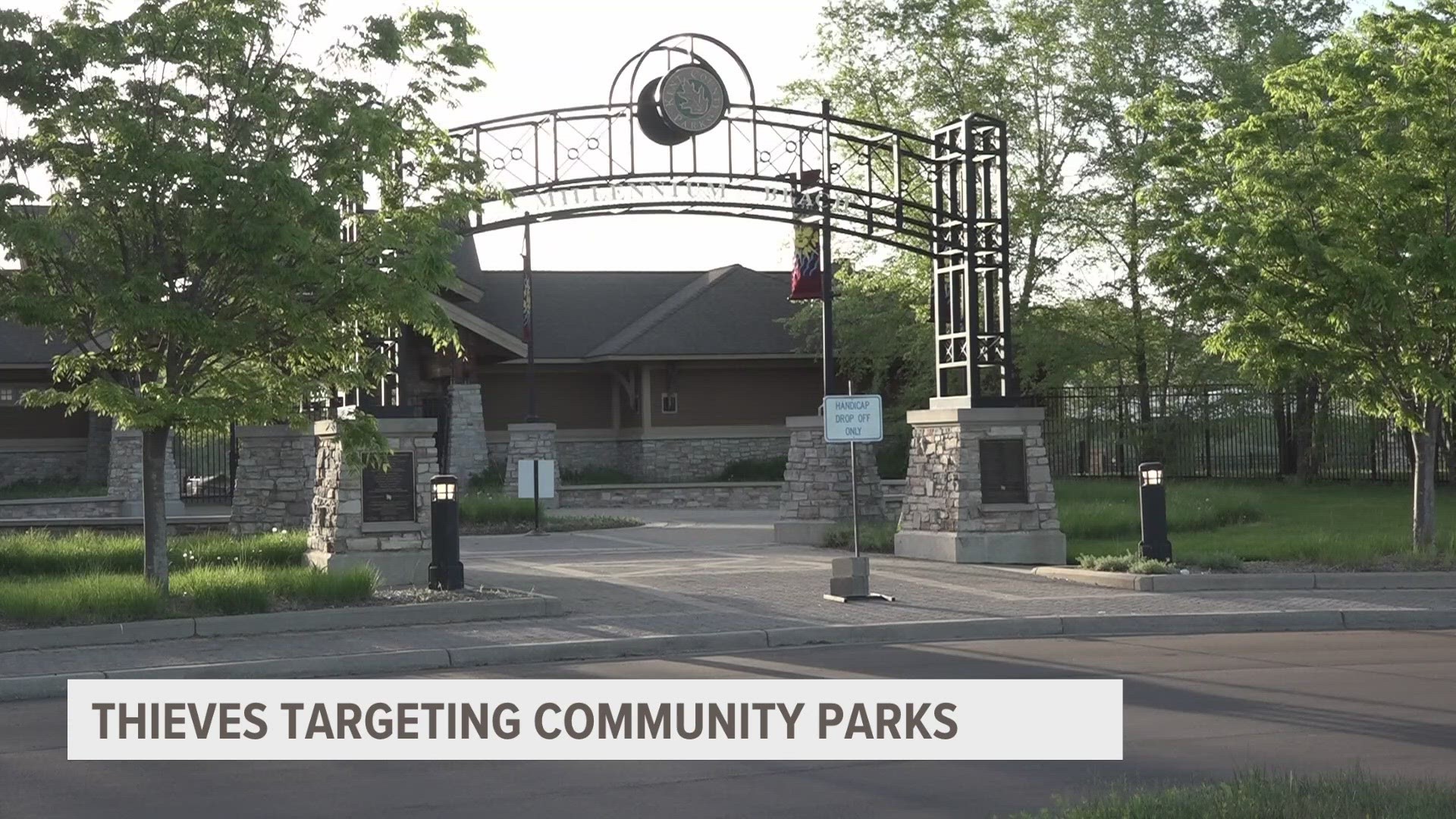 Sheriff's investigators  say a number of cars were broken into recently at Townsend and Millennium Parks in Kent County.