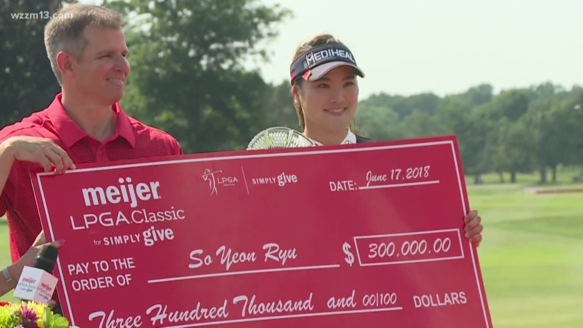 Meijer LPGA champion donates a portion of her winnings