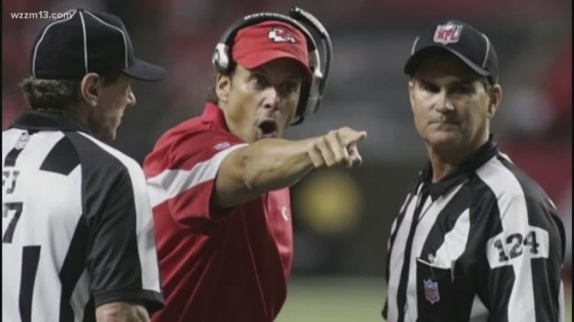 NFL referee donates two Superbowl tickets