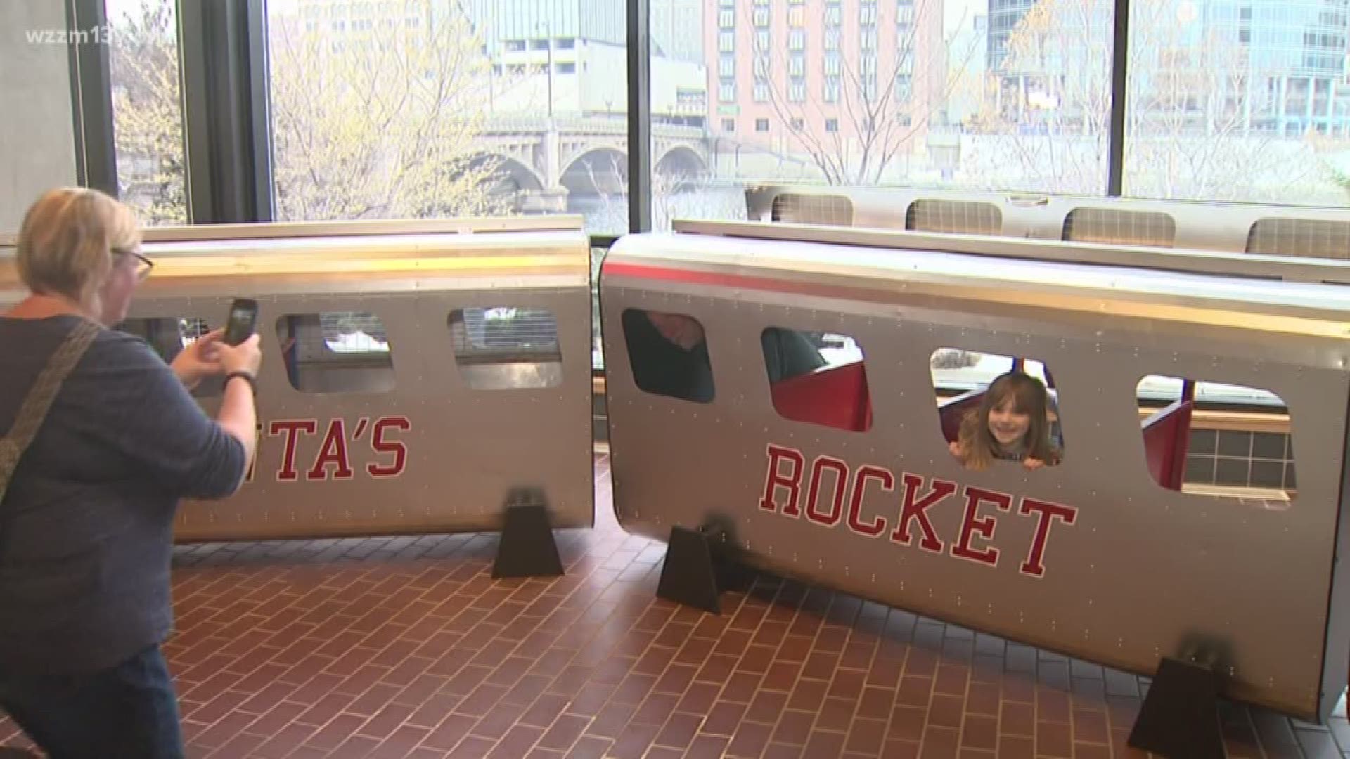 Herpolsheimer's Santa Rocket Express returns