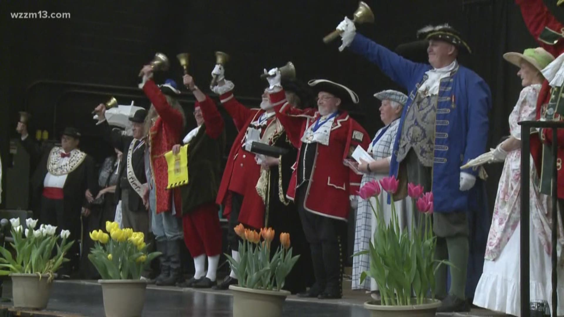Town crier event in Holland for Tulip Time