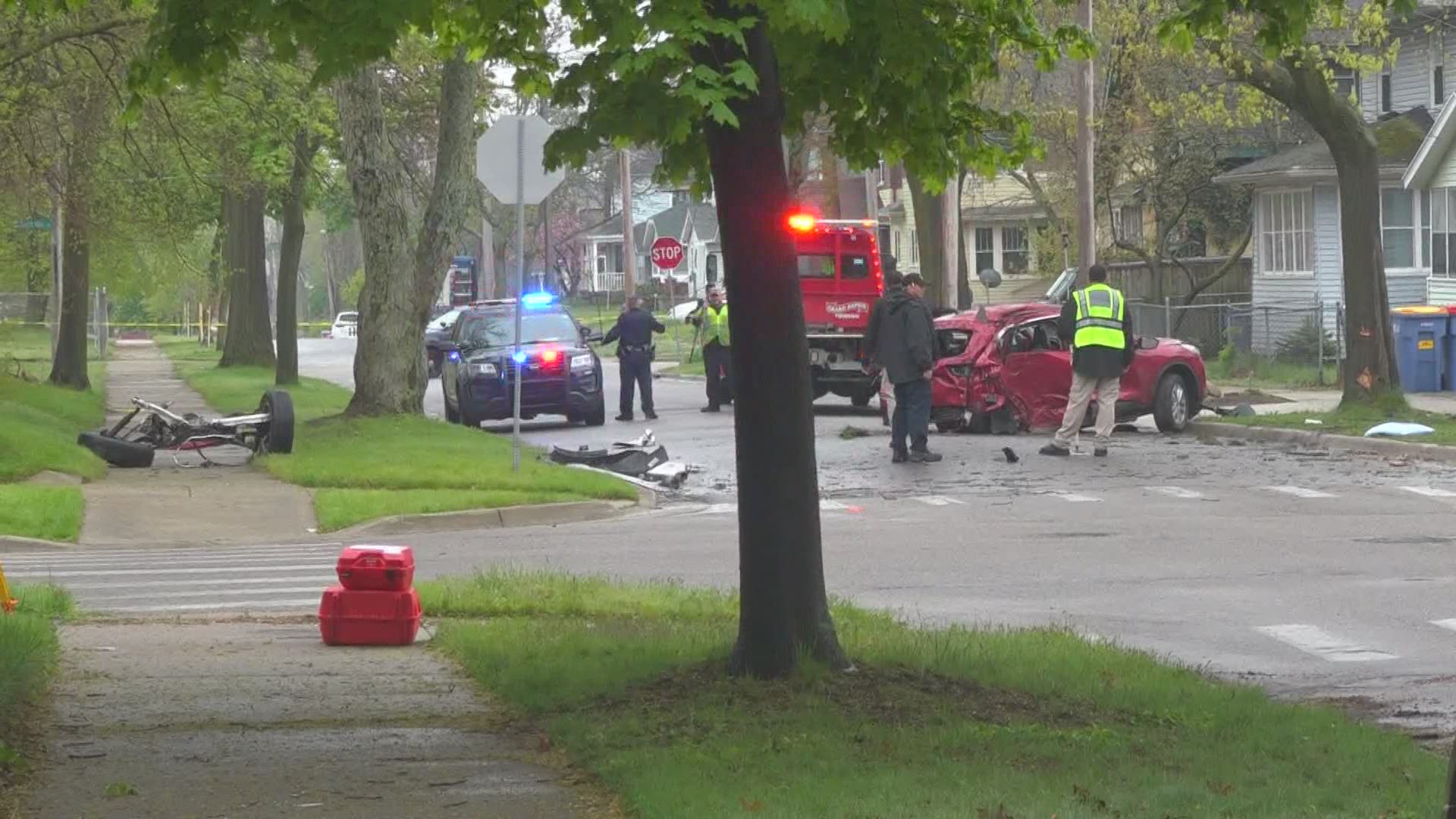 17-year-old killed in three car crash in Southeast Grand Rapids