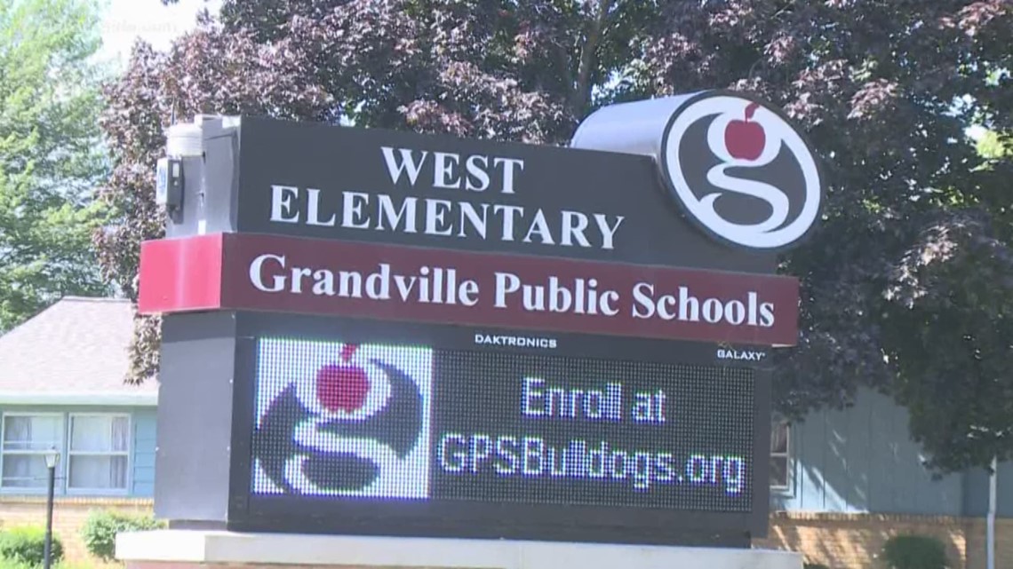 Power outage closes Grandville Public Schools Monday