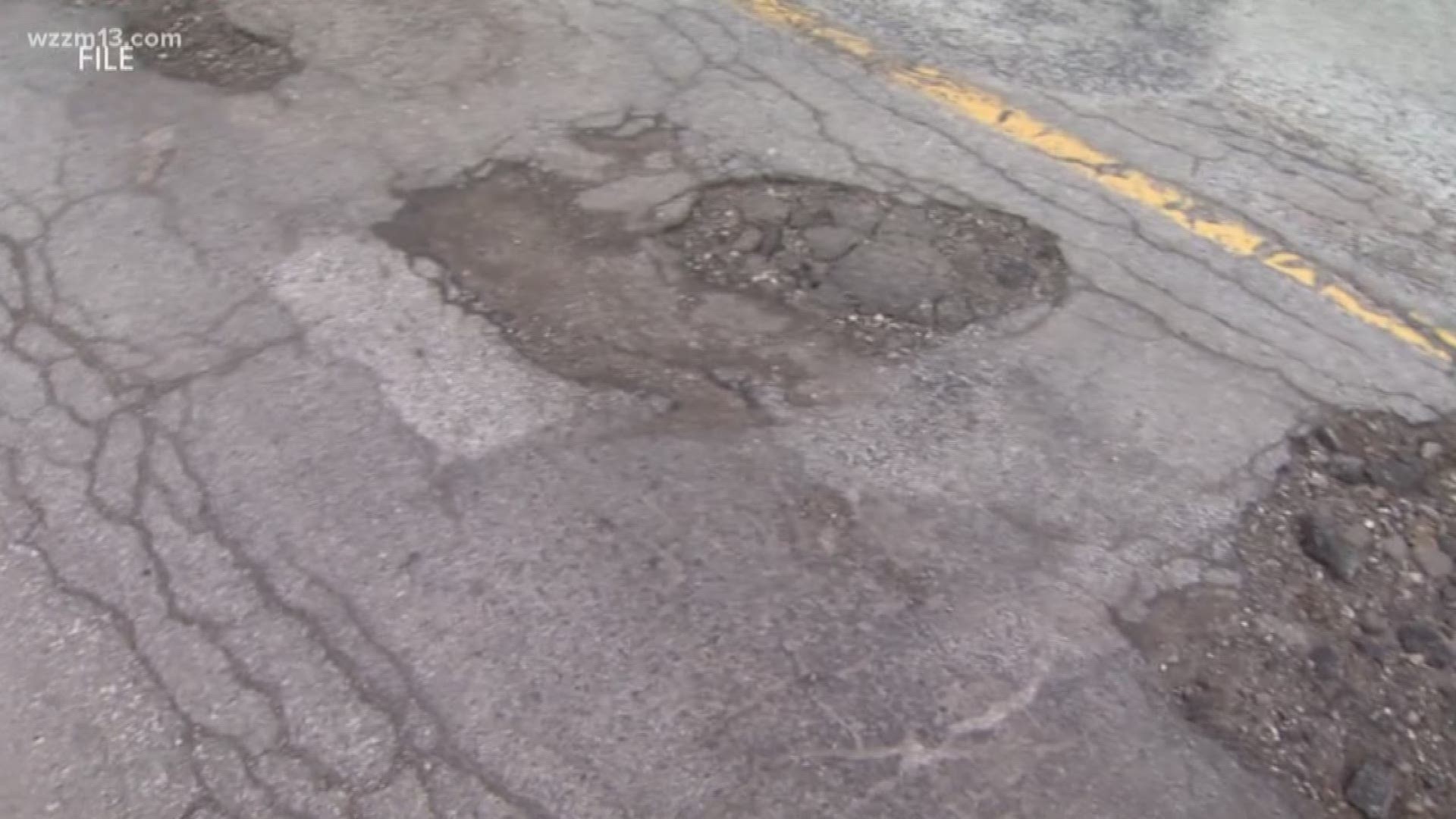 Town hall held to talk about Michigan's road problems