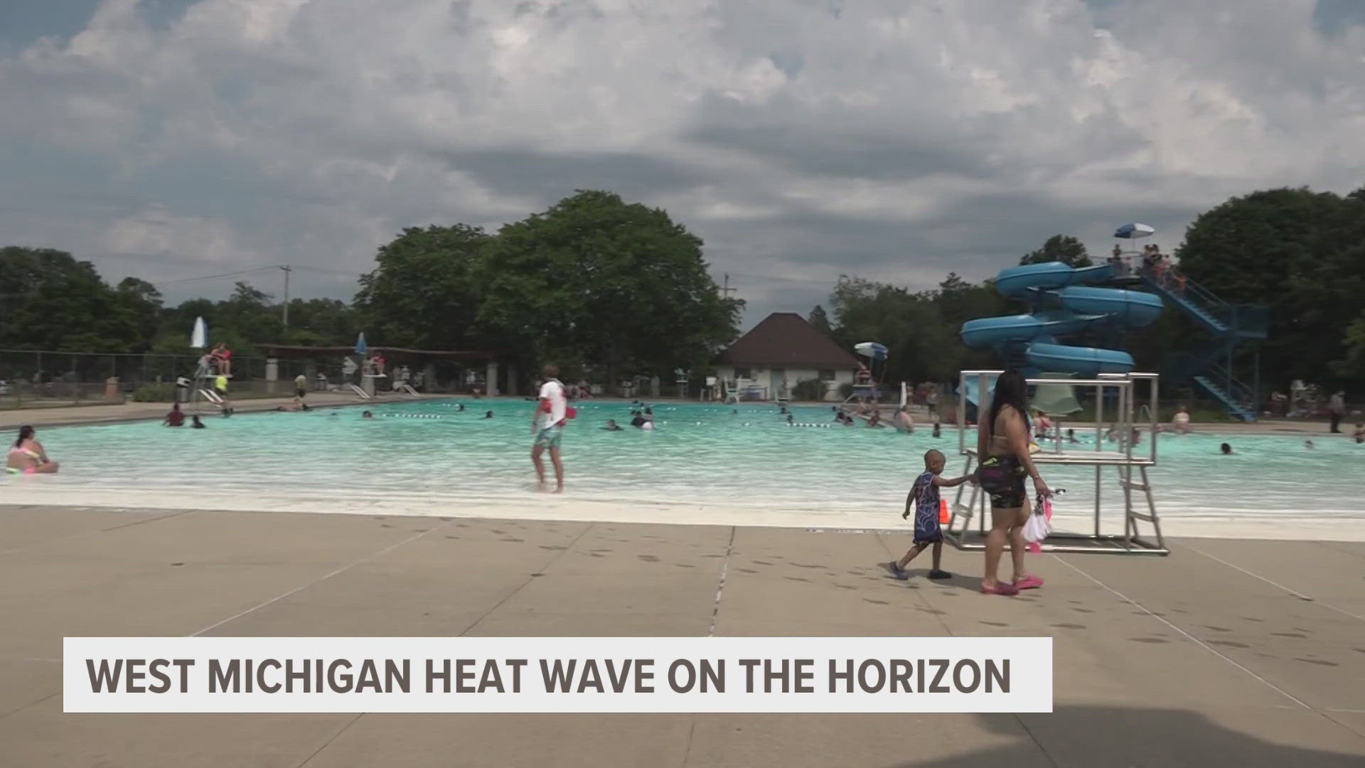 West Michigan is in for a toasty week as a heat wave is moving in.