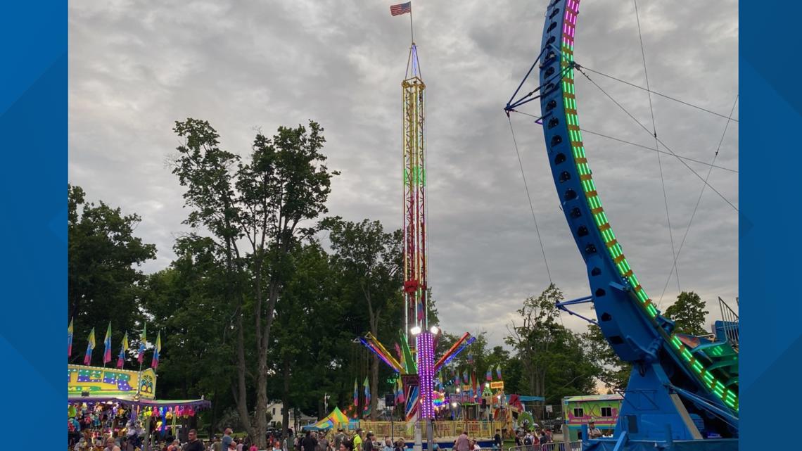 Riders stuck as Sand Lake carnival ride breaks down Friday night
