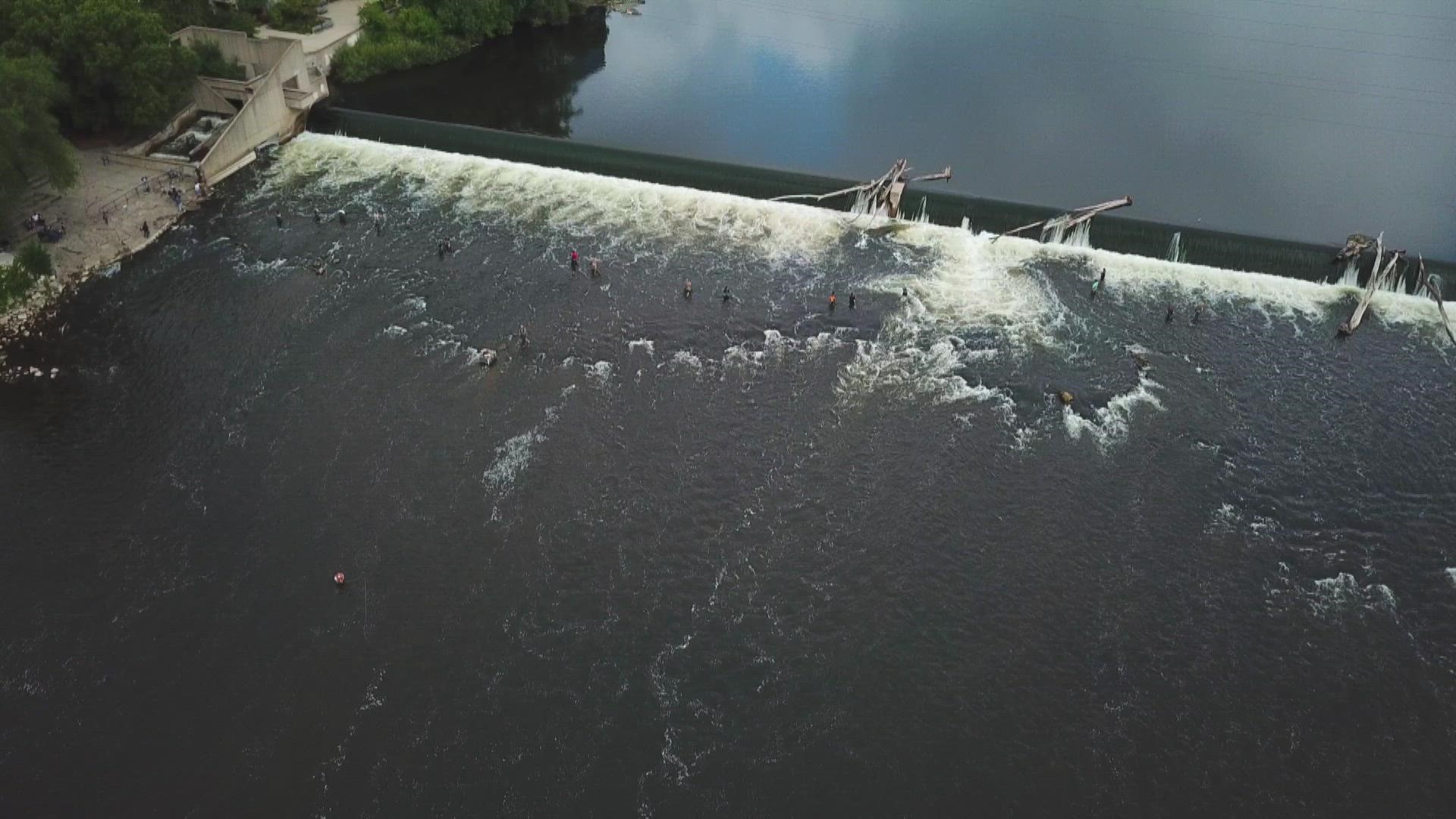 13 ON YOUR SIDE drone pilot Doug Grevious captured some awesome video of some fishermen out on the Grand River at Fish Ladder Park in Grand Rapids this week.