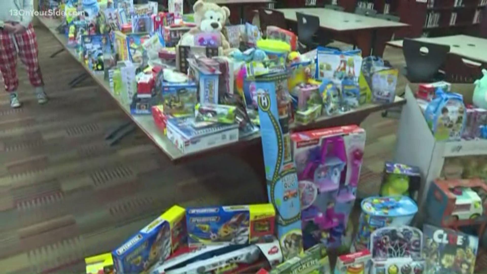 13 ON YOUR SIDE's Kristin Mazur was live at Sparta High School where students have donated tons of toys are families in need this holiday season.