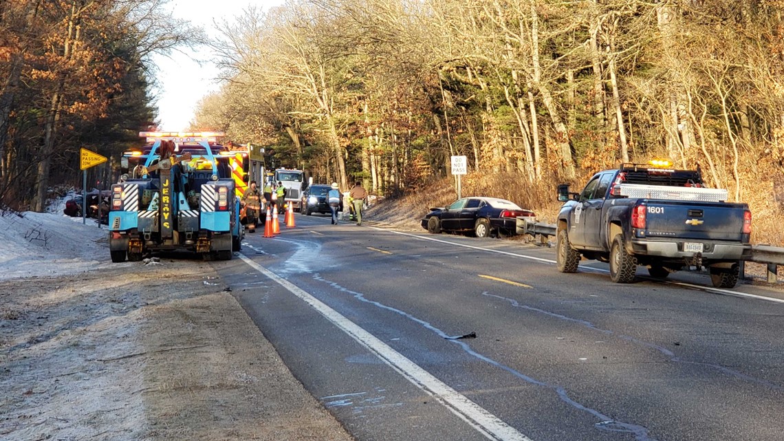 3 people hospitalized after crash in Newaygo County | wzzm13.com