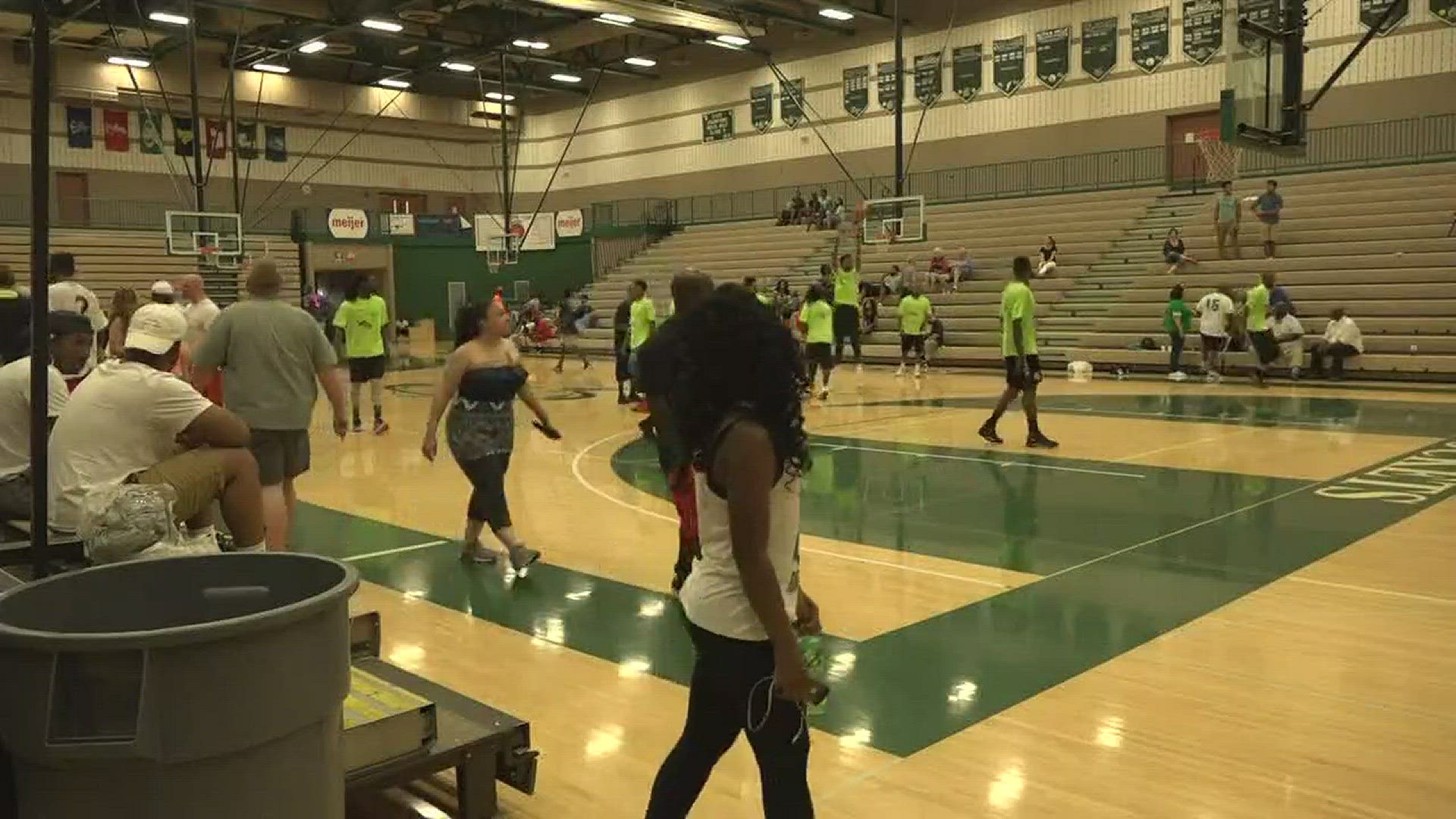 Muskegon holds basketball camps