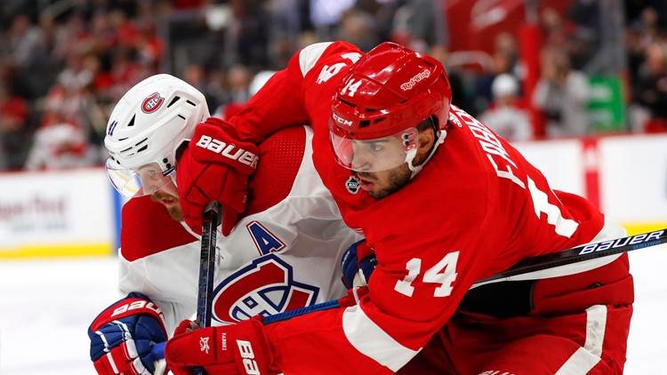 NHL-worst Red Wings beat Canadeins 4-3, sweep season series