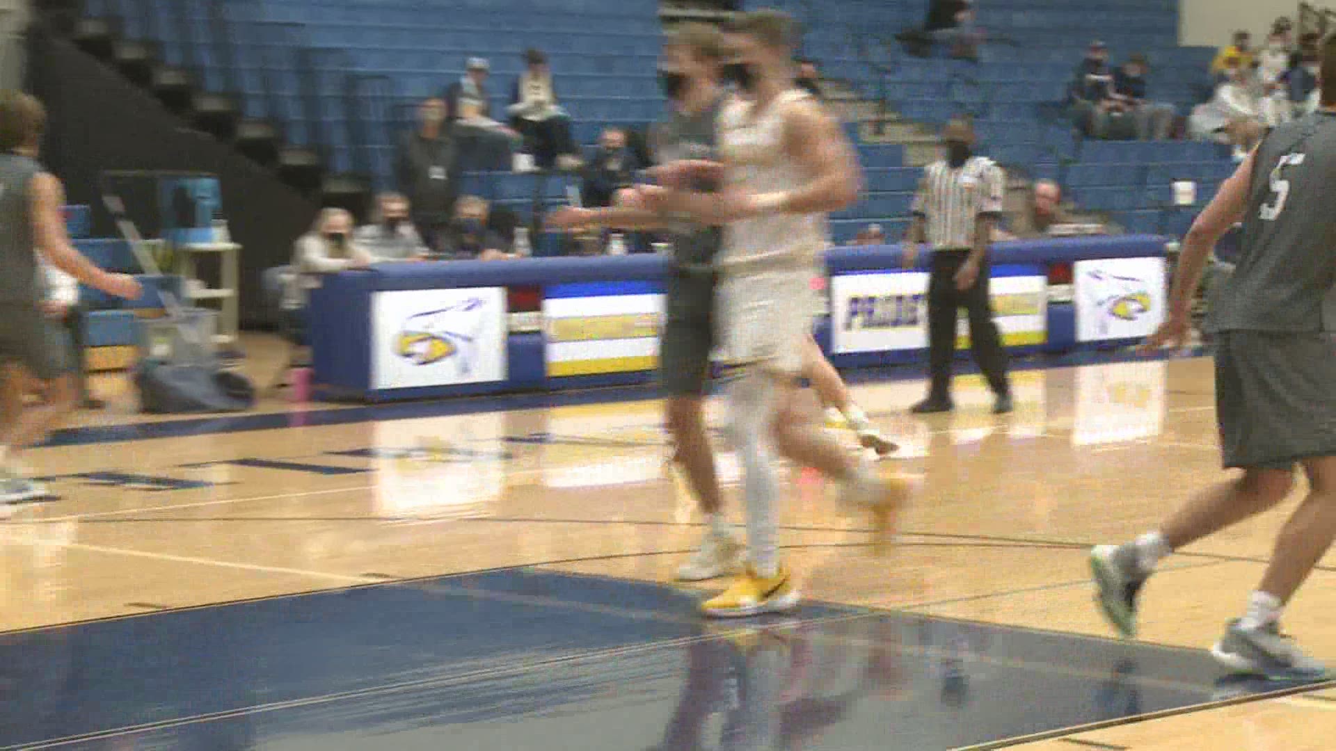 Hudsonville hands Unity Christian it's first loss, 56-53 the final