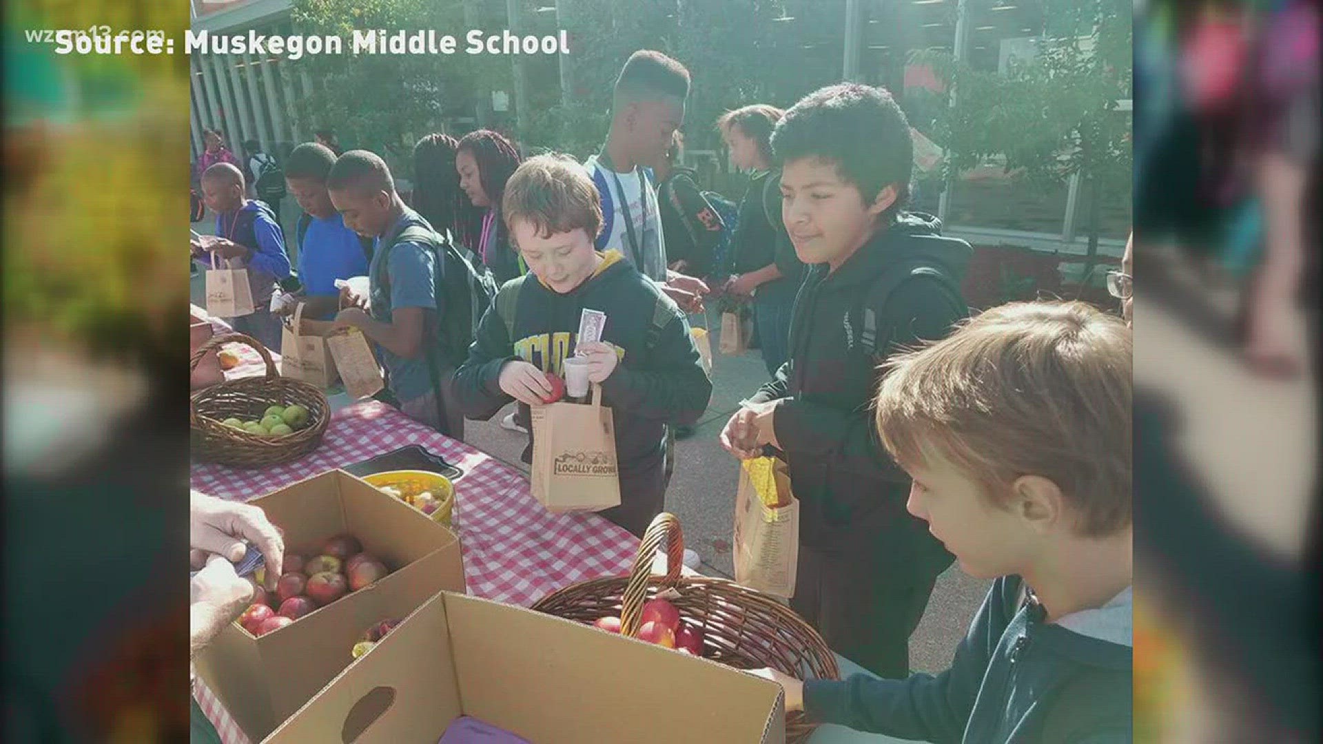 Muskegon Middle School hosts farmer's market for students