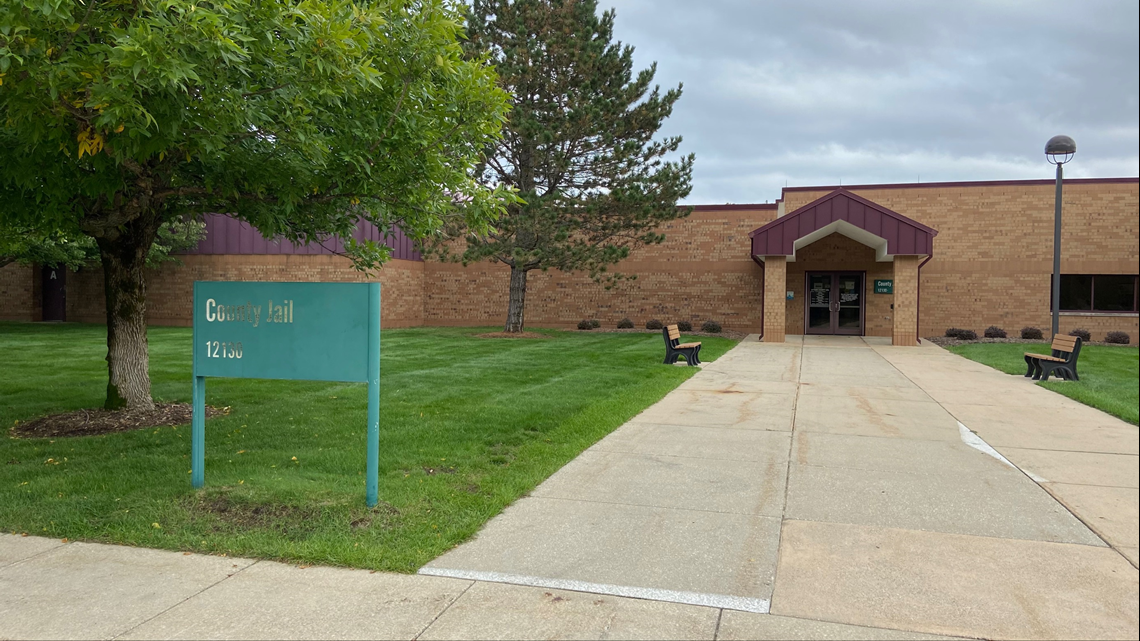 Officers investigating death at Ottawa Co. Jail