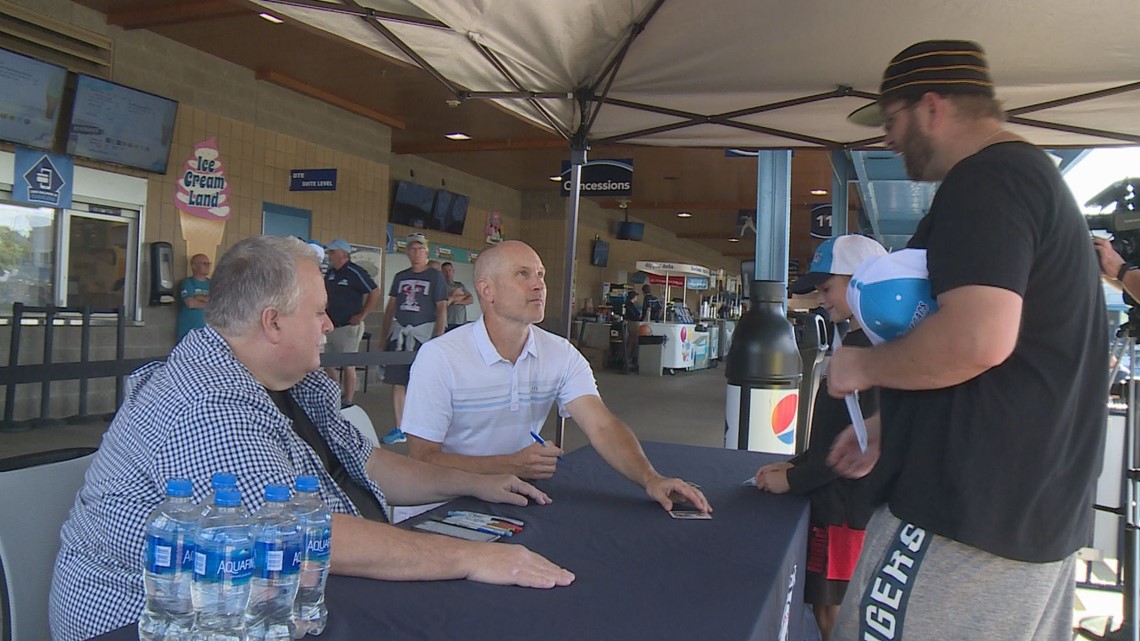 Former Detroit Lions kicker Jason Hanson among grand marshals for Tulip  Time parades 