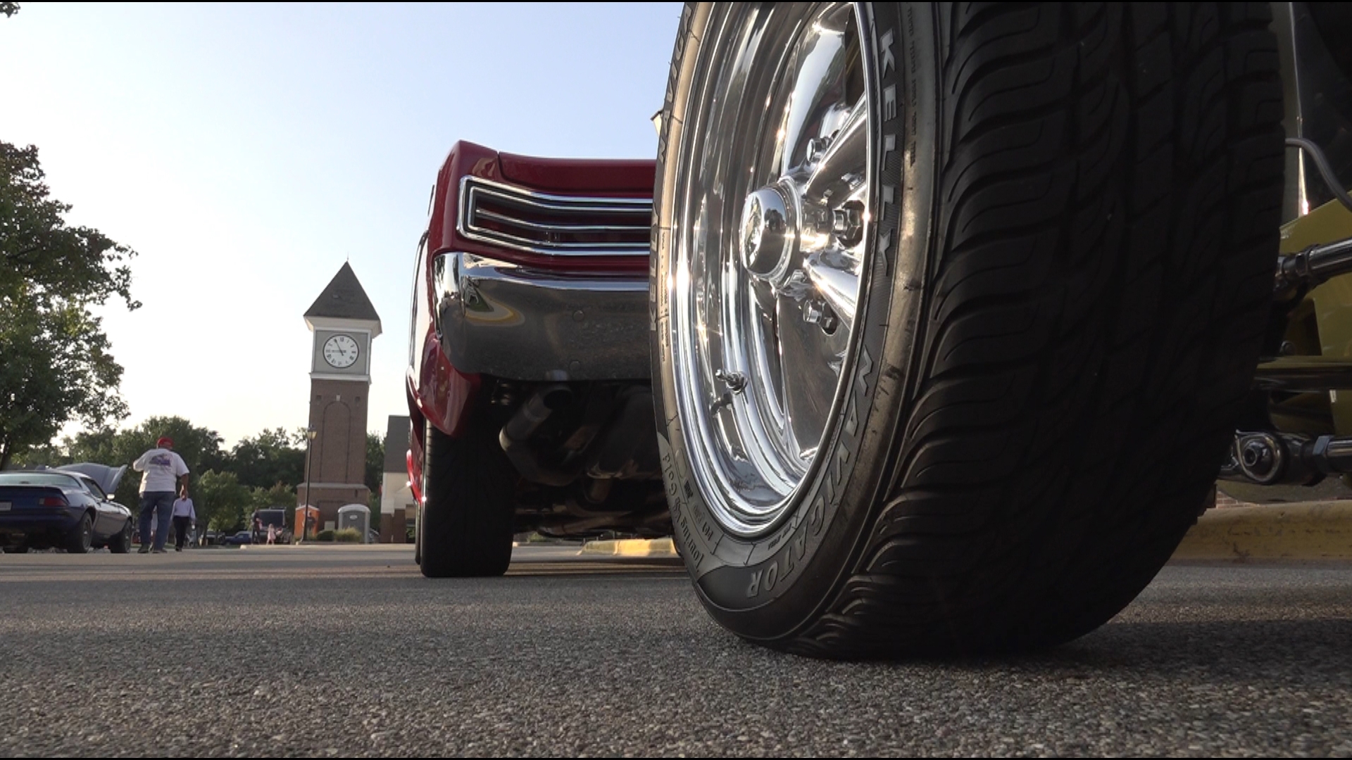 Hundreds of people packed the parking lot outside the Fowling Warehouse in Cascade on Friday night, ahead of an even bigger event happening this weekend.