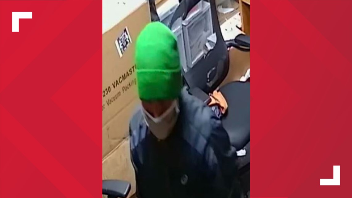 Police searching for suspect after break-in in Park Township - Vimarsana News