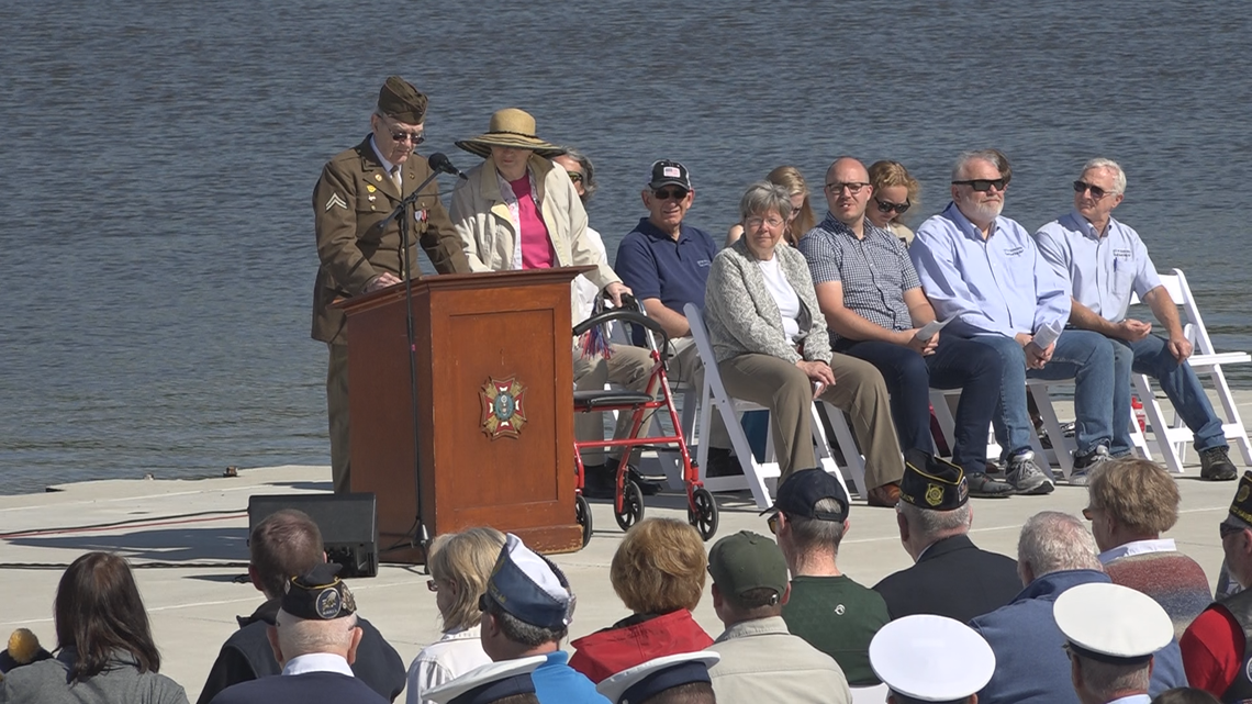 World War II veteran leads Grand Haven Memorial Day parade