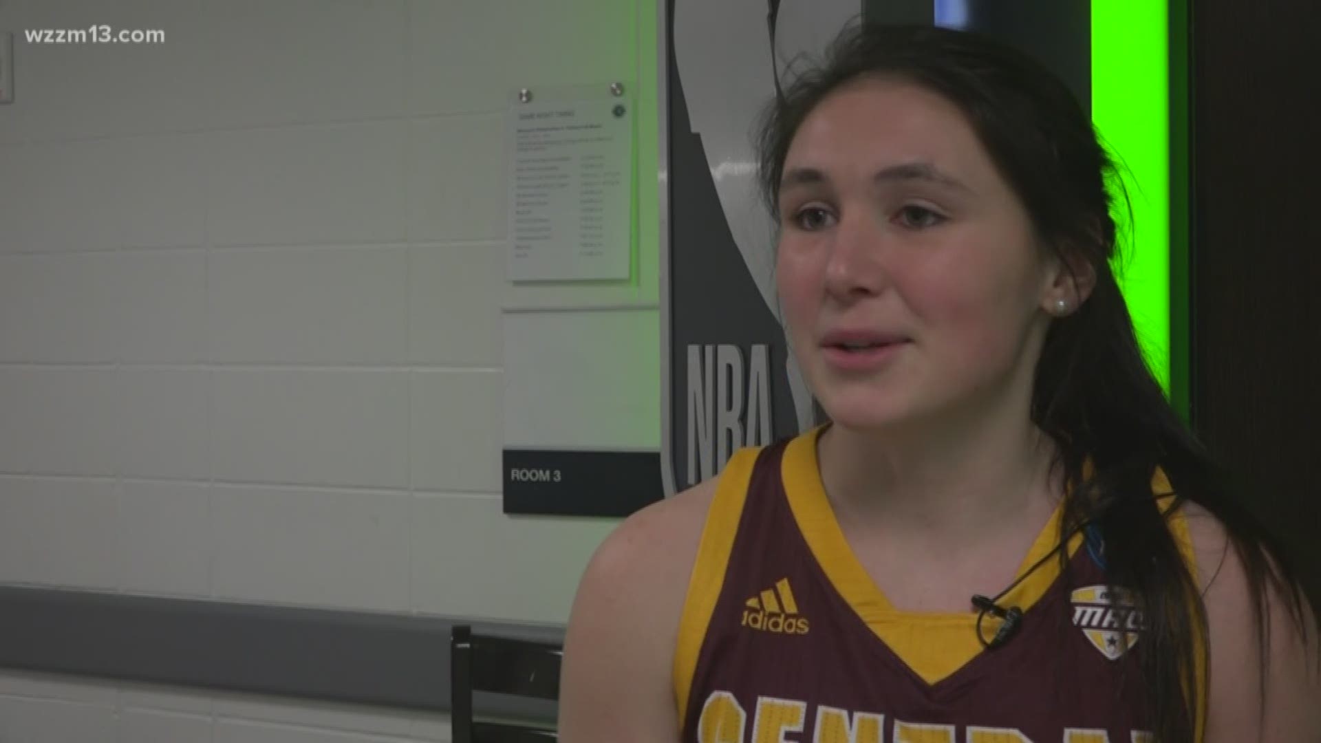 Wayland native wins title in college 3point contest