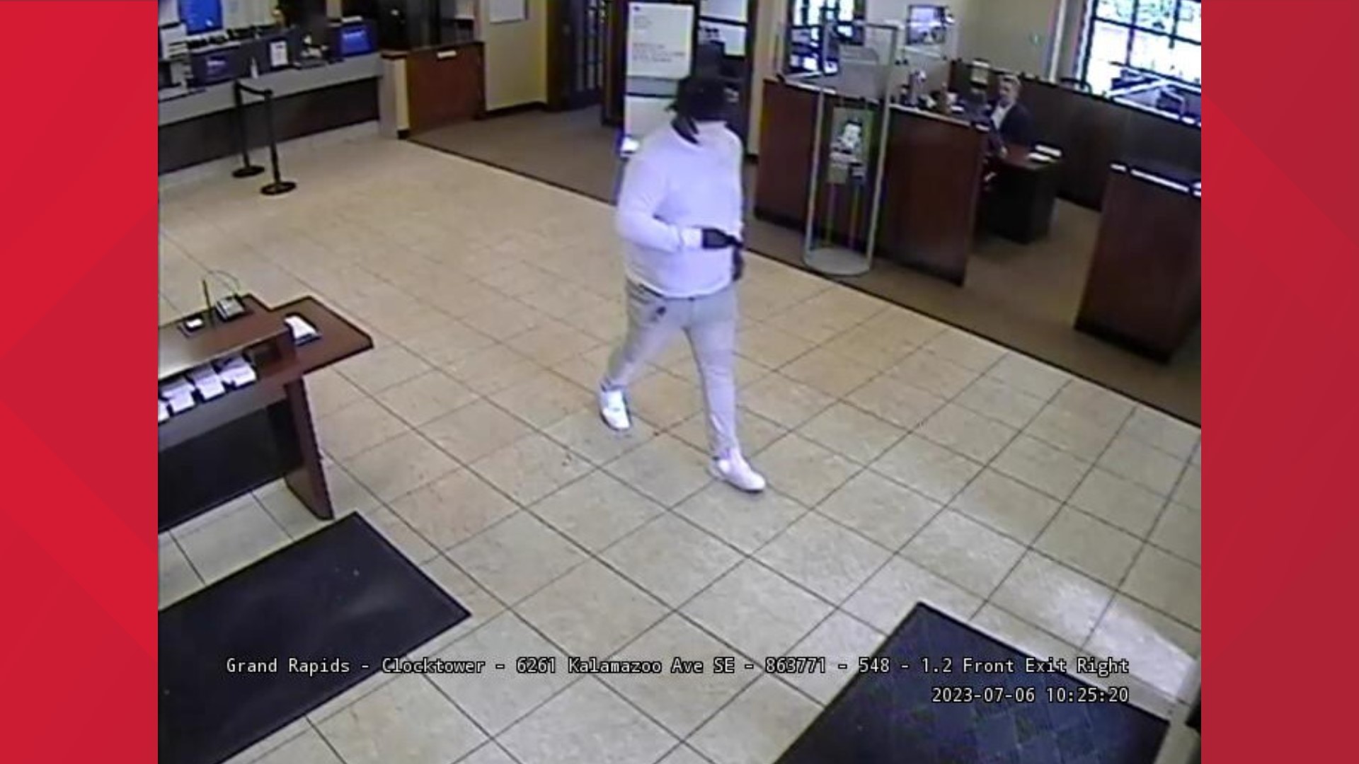 Man arrested in GR bank robbery | wzzm13.com