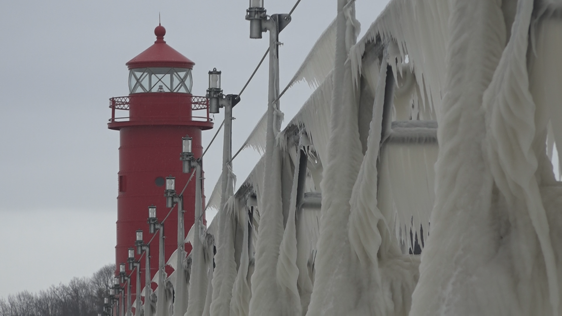 'Looking to finish the job' Grand Haven to repair lighthouses